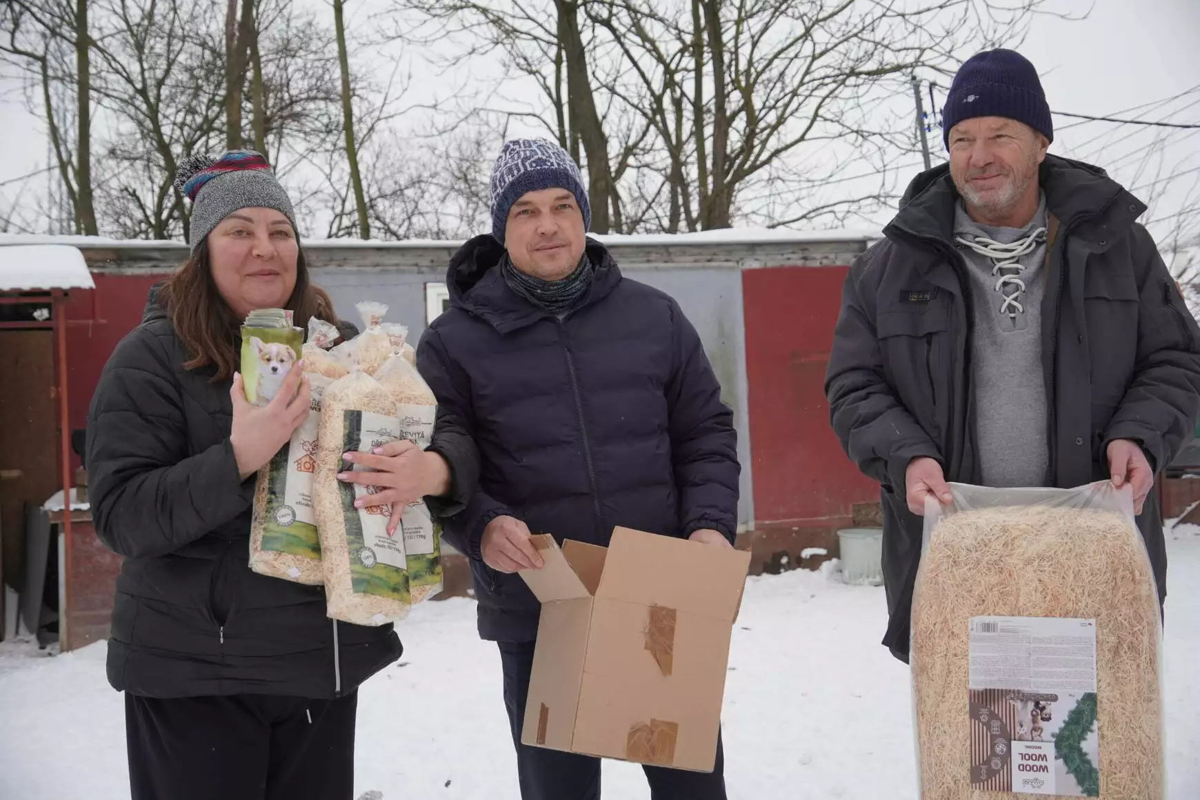 Az eladott savanyú káposztalevesek árából édesítették meg az állatmenhelyek lakóinak életét – KÉPEKKEL