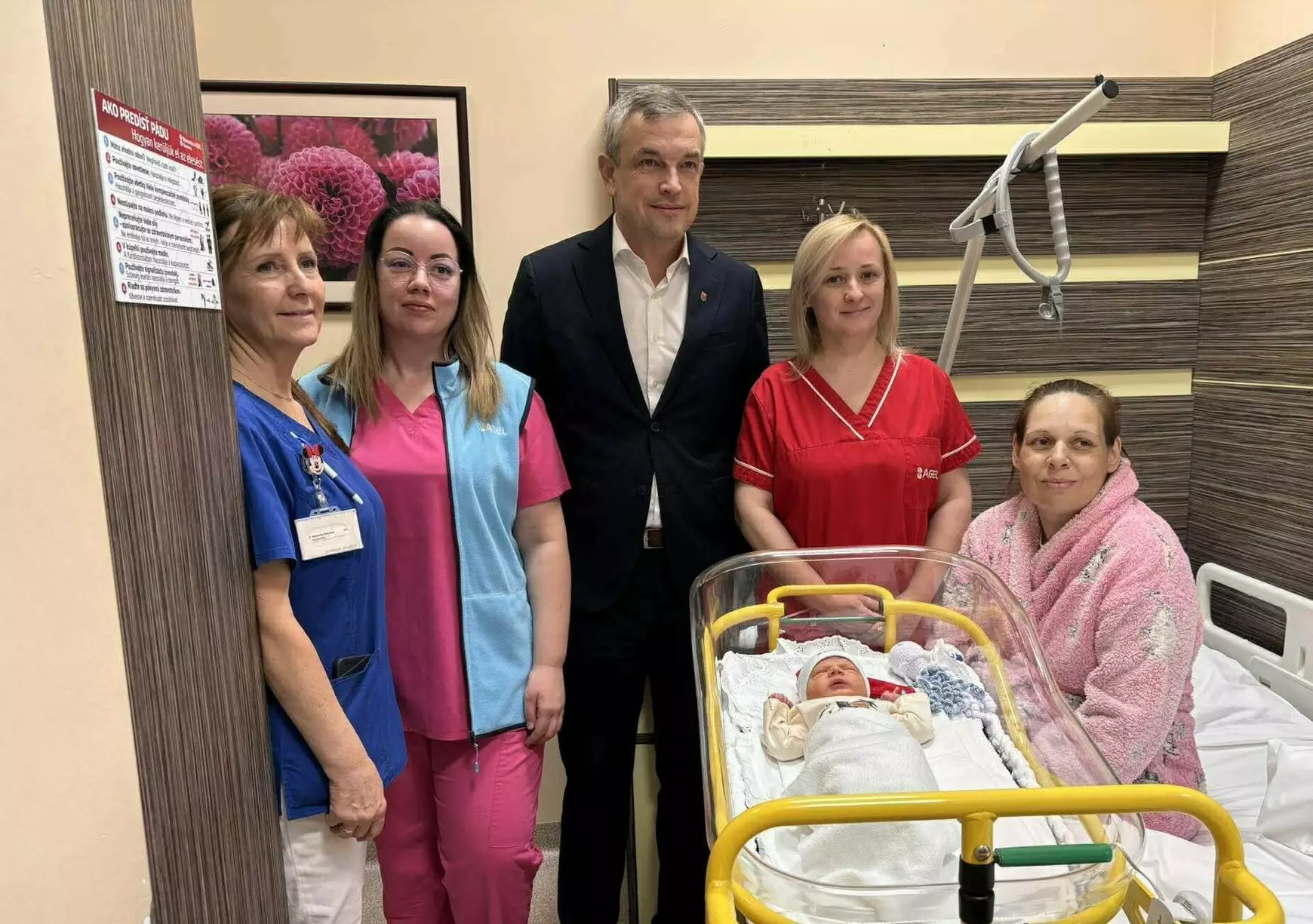 A Komáromi járás első újszülöttje után a járási székhely első babája is kisfiú – KÉPEKKEL