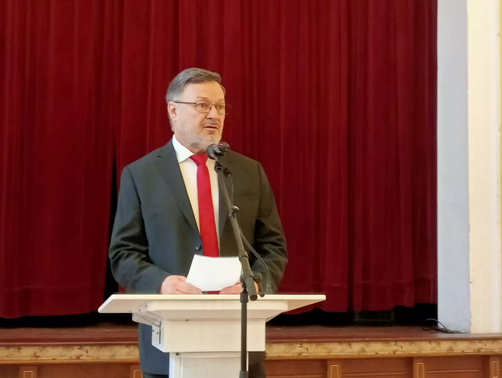 Az 50. Felvidéki Magyar Matematikaverseny jubileumi nyitóünnepségén jártunk –  KÉPEKKEL   