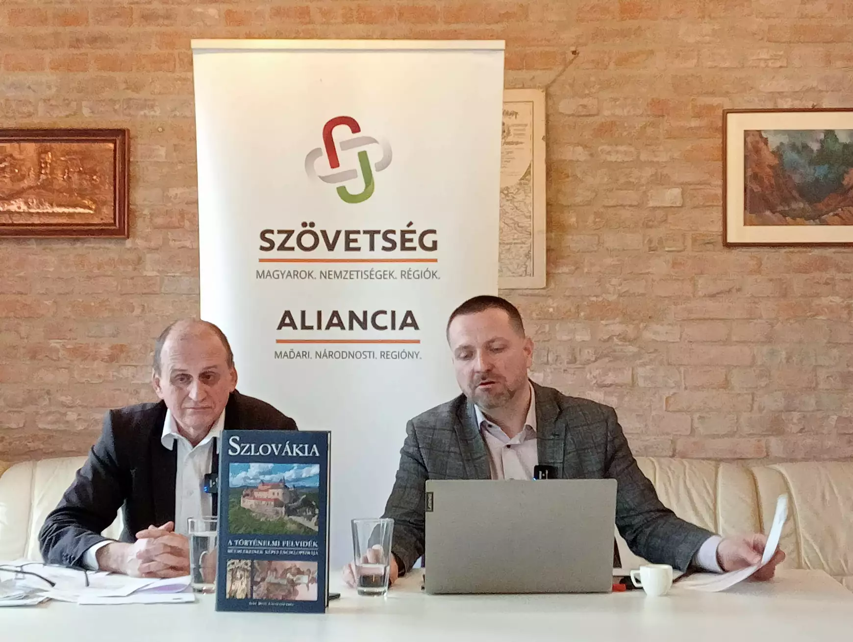 Támogatásokról, vétkekről, újdonságokról a közös Andruskó - Orosz sajtótájékoztatón, Komáromban - KÉPEKKEL