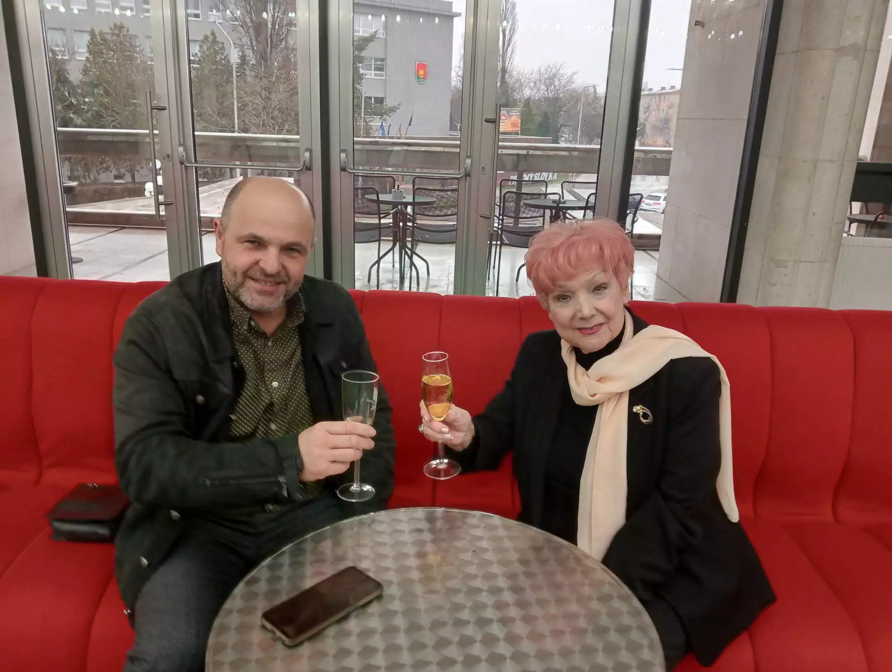 A jubiláló Petrécs Anna színművész köszöntése szeretett második otthonában - KÉPEKKEL 