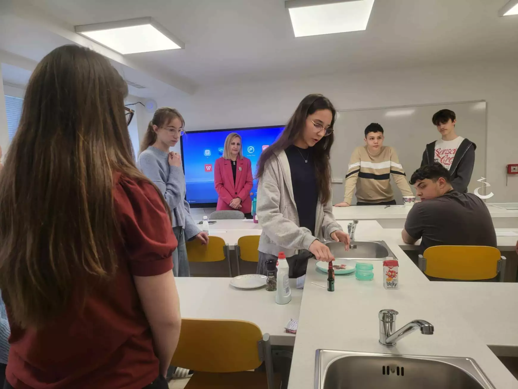 Tudományos laboratórium átadó - Nagymácséd
