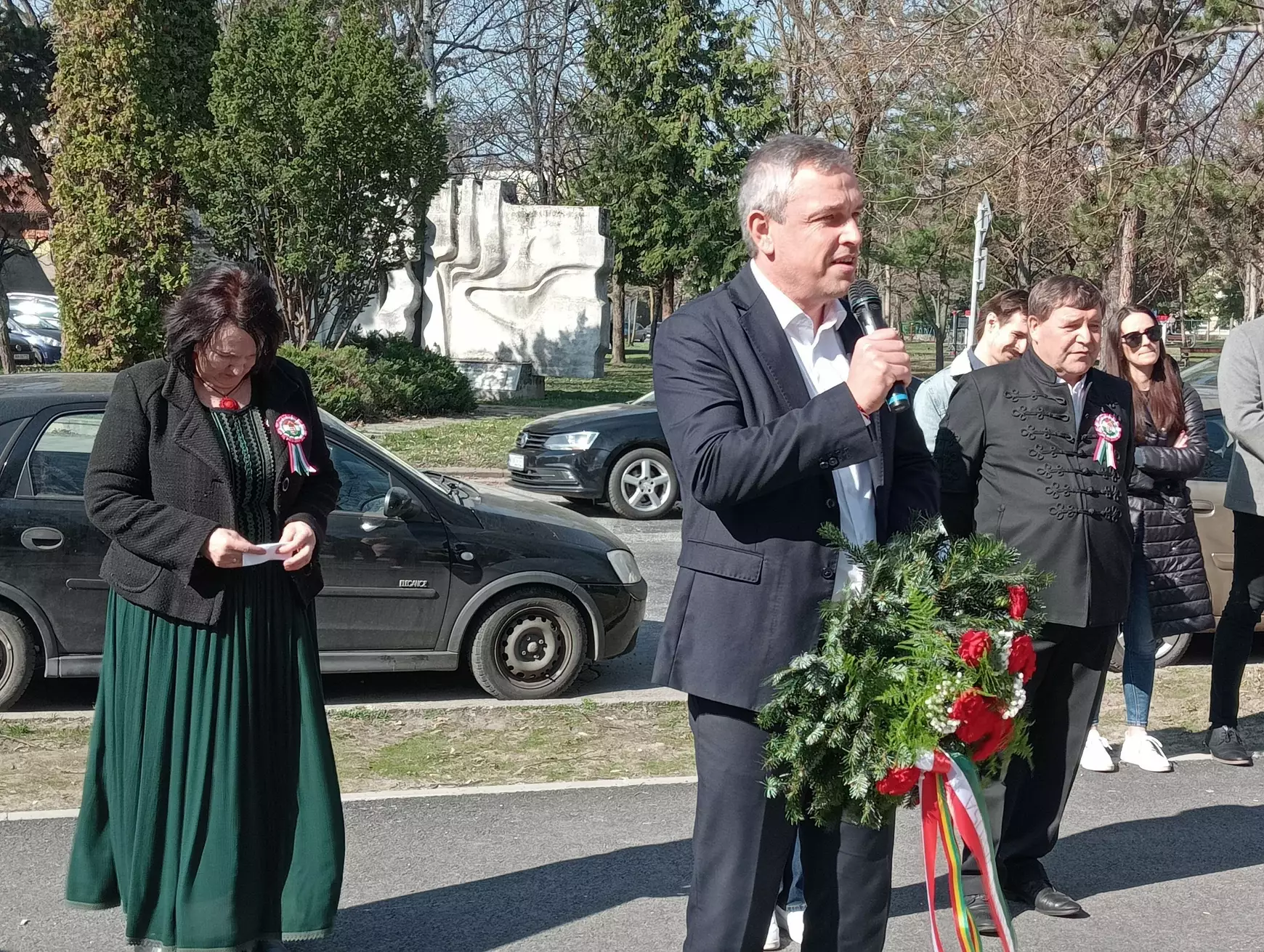  Elkezdődött az 1848/ 49-es magyar forradalom és szabadságharc hőseiről való ünnepségsorozat Komáromban – KÉPEKKEL