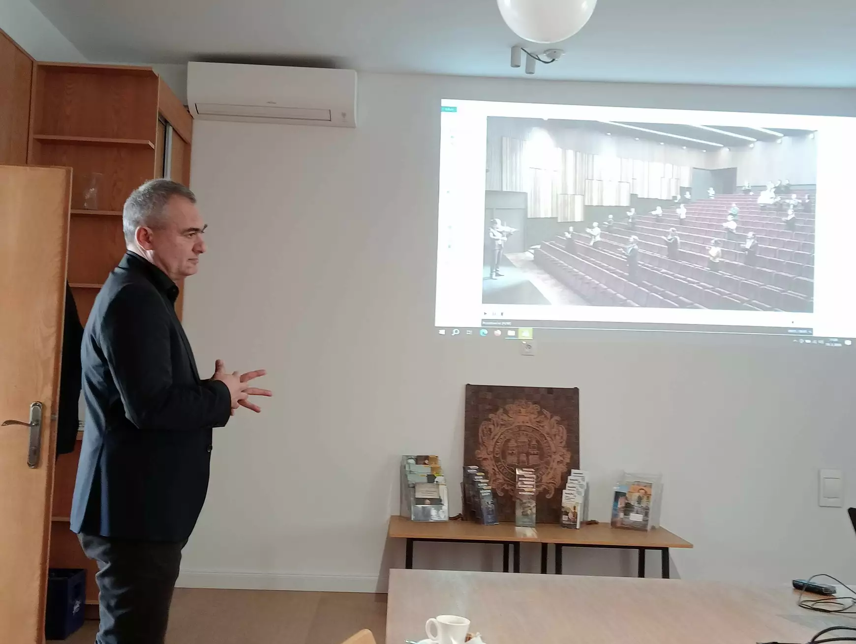  Teljeskörűen felújítják a komáromi Egressy Béni VMK-t és megnyitják a Lyuk kultúrpontot - KÉPEKKEL