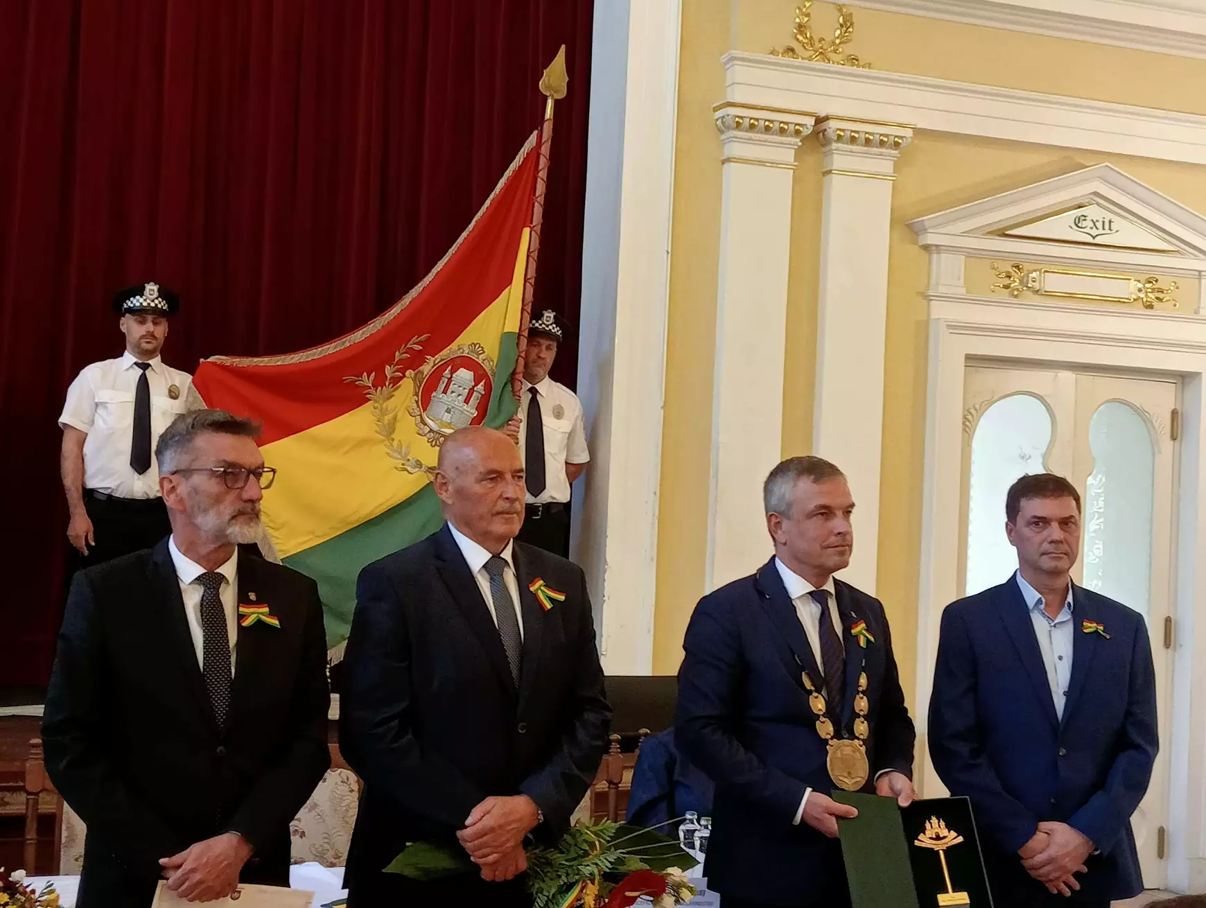 Díjátadás a Komáromi Napok nyitányán, a közös ünnepi testületi ülésen – KÉPEKKEL