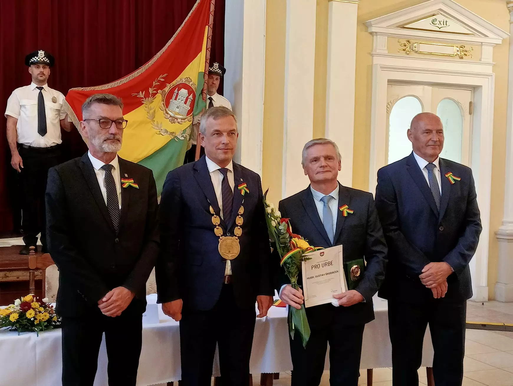 Díjátadás a Komáromi Napok nyitányán, a közös ünnepi testületi ülésen – KÉPEKKEL