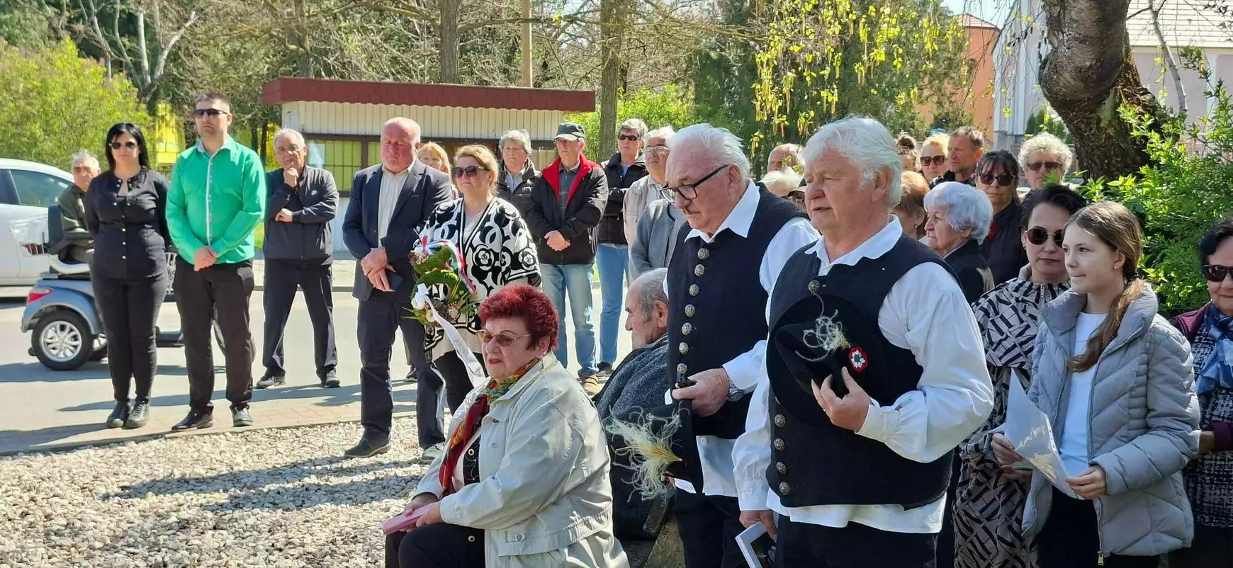 Megemlékezés Megyercsen: „Elvisznek bennünket idegen (se)honba...”