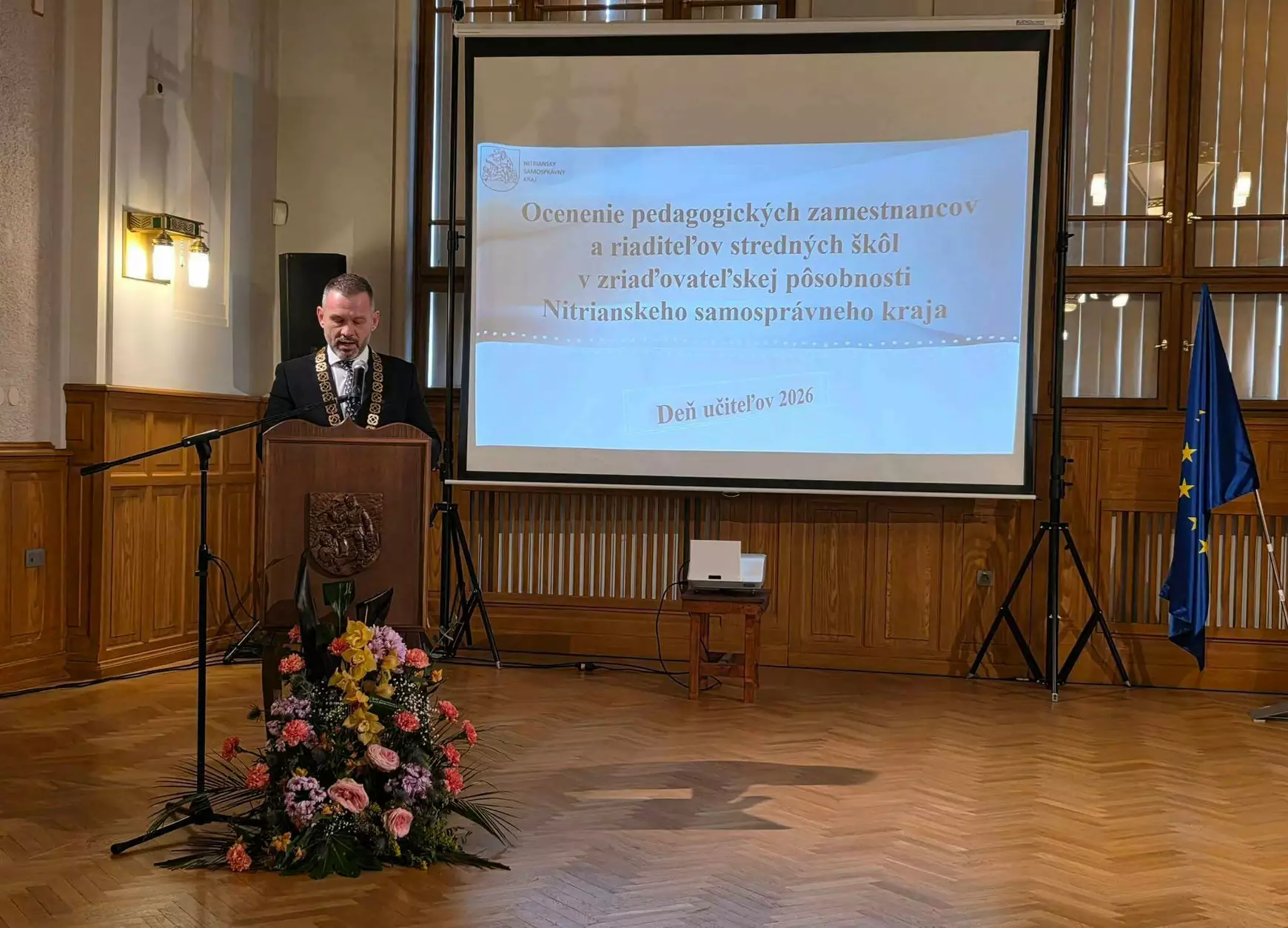 Jutalmazták Nyitra megye idén kiválasztott legkiválóbb pedagógusait - KÉPEKKEL 