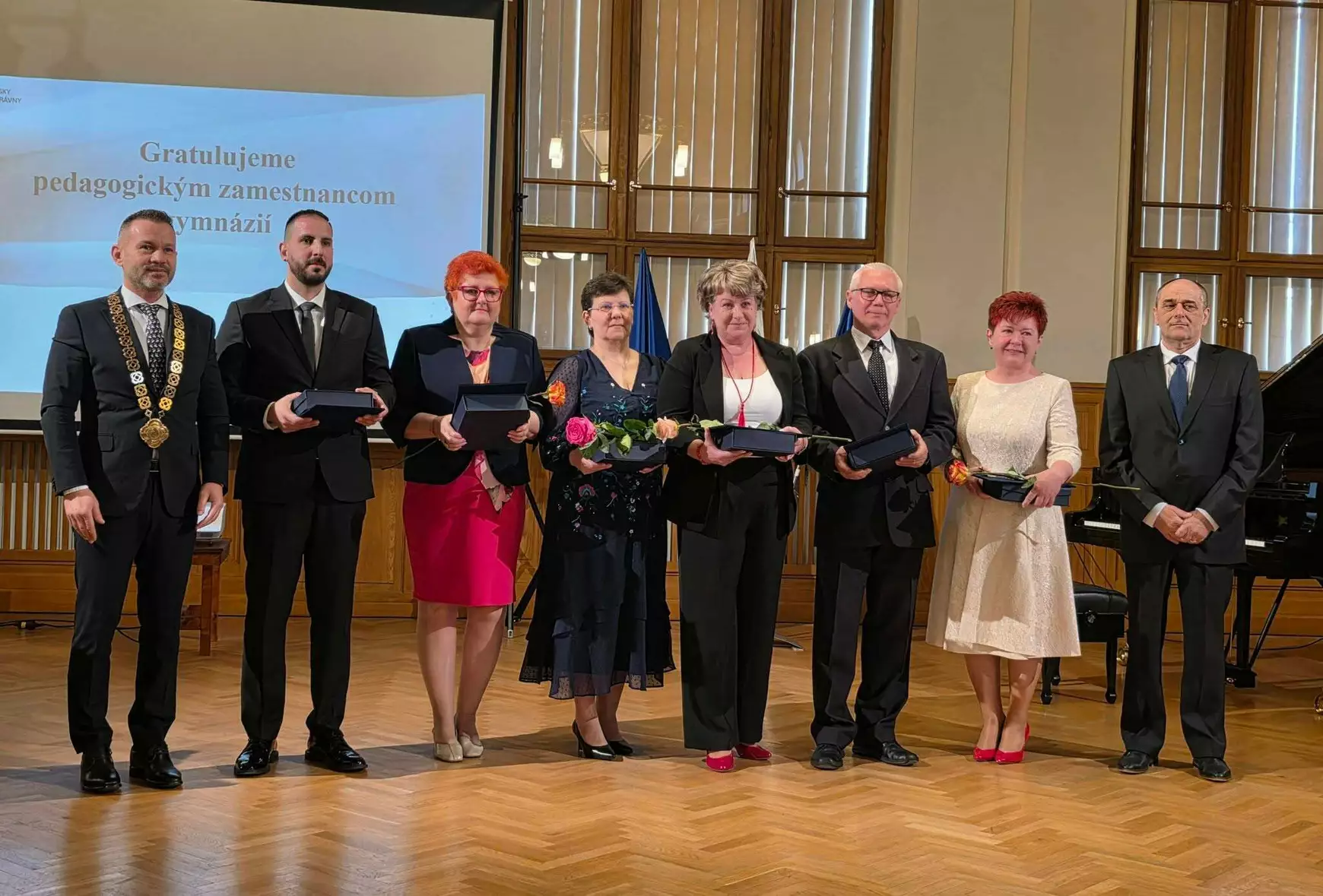Jutalmazták Nyitra megye idén kiválasztott legkiválóbb pedagógusait - KÉPEKKEL 
