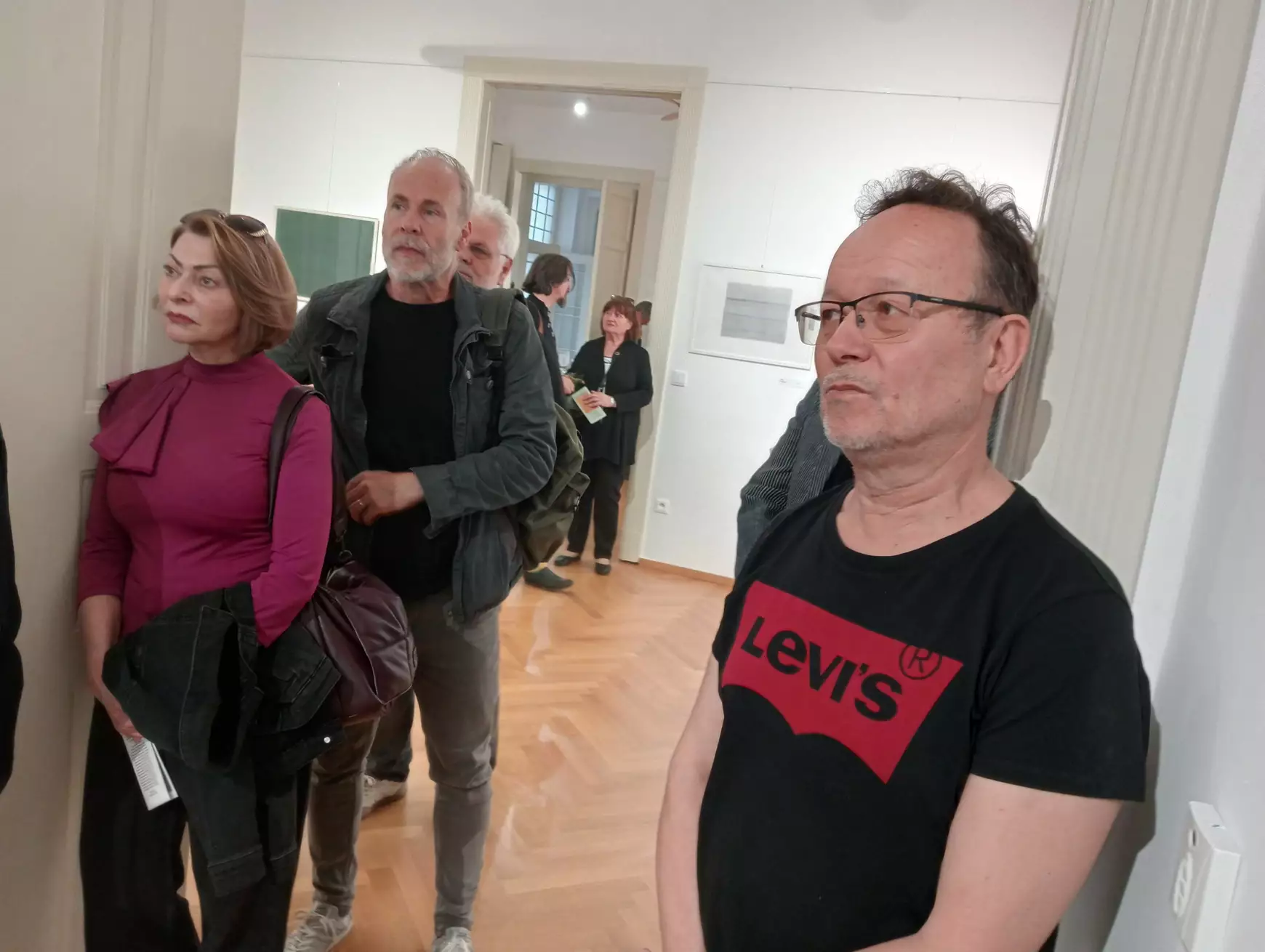 Megnyílt a Munkácsy Mihály-díjas Krajcsovics Éva festménykiállítása a komáromi PLATZ Galériában - KÉPEKKEL
