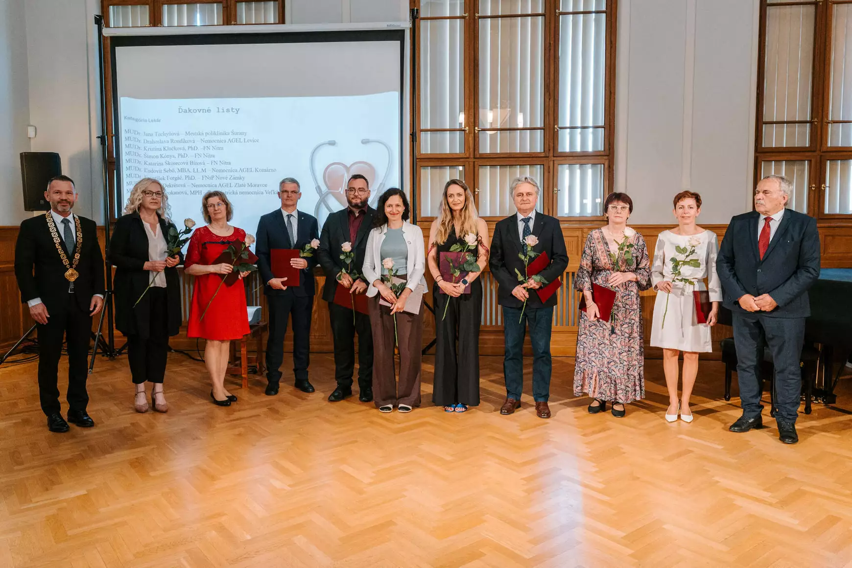 Jeles egészségügyi szakembereket jutalmaztak Nyitra megyében - KÉPEKKEL