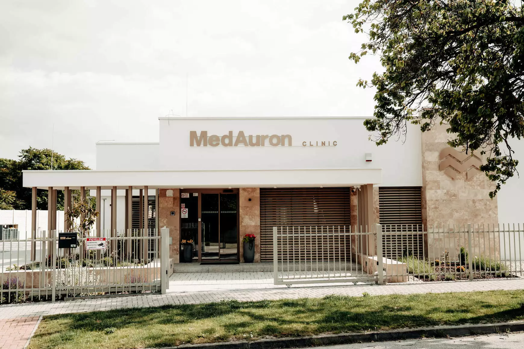 MedAuron Clinic
