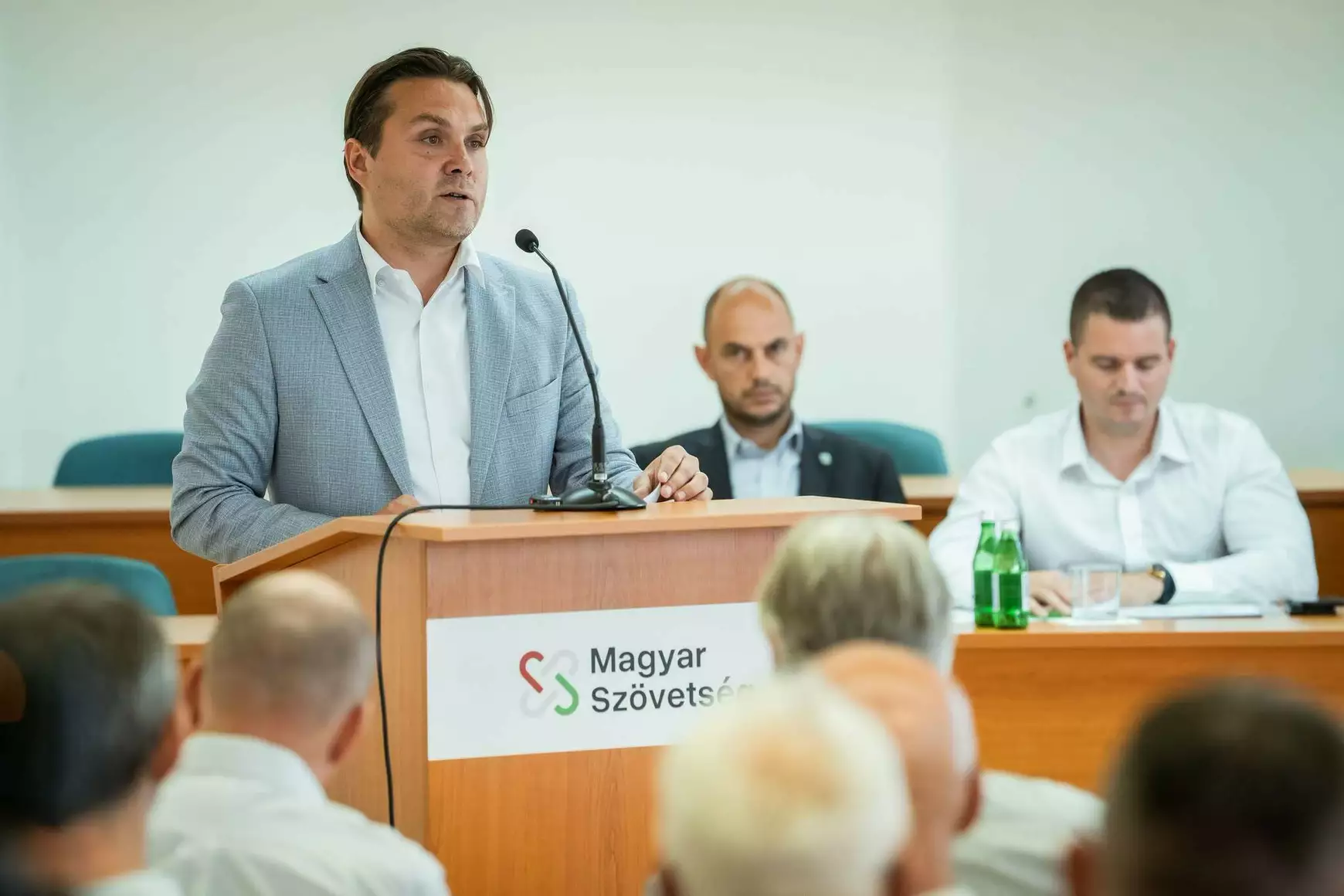 Haladunk, haladunk, legalább a nyárba...