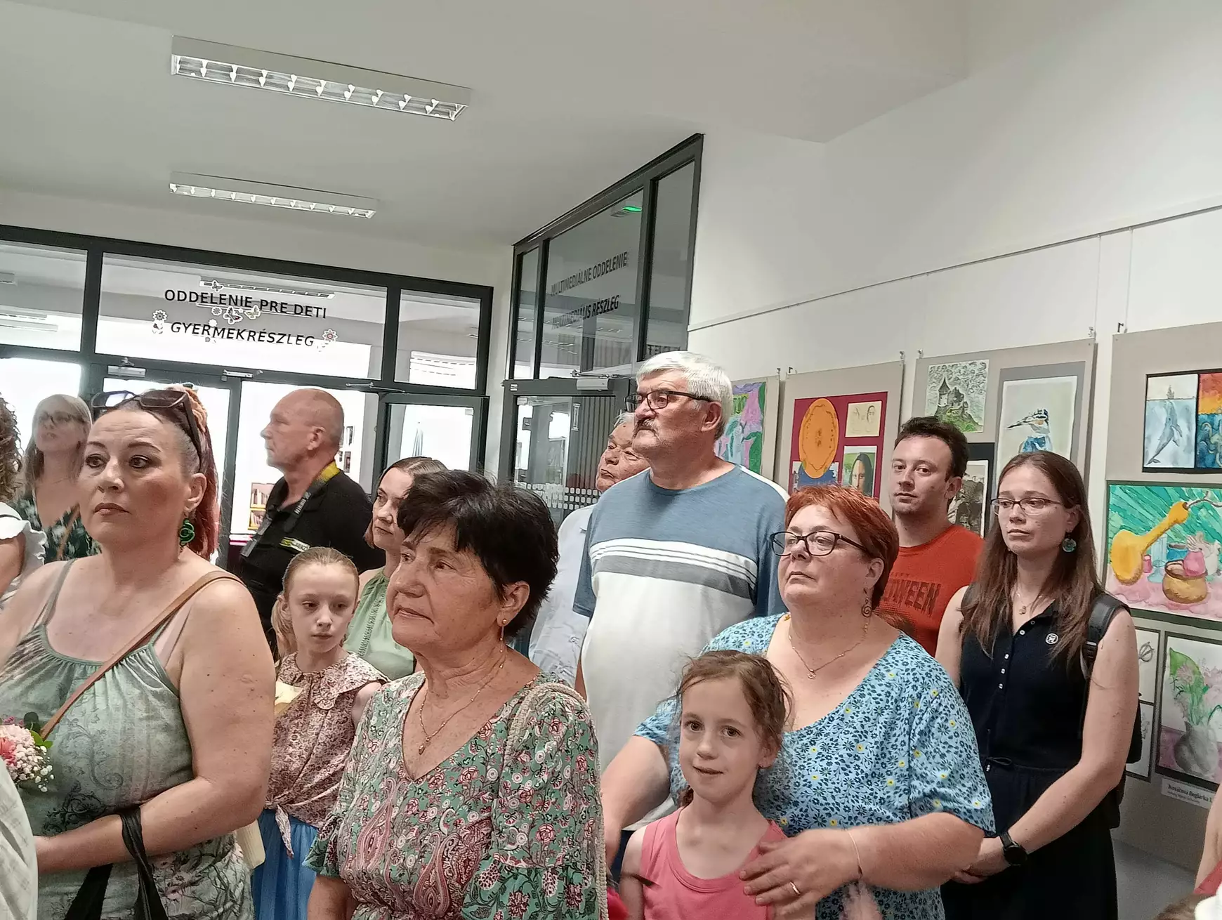 Bimbódzó tehetségek művei a komáromi Szinnyei József Könyvtárban – KÉPEKKEL