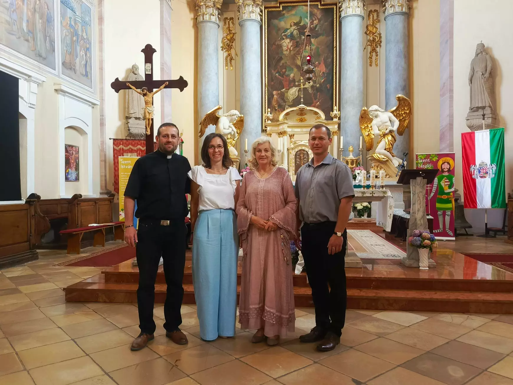 Dr. Farkas Zsolt atya, Svajcer Edina, Berényi Kornélia és Leboc Szabolcs