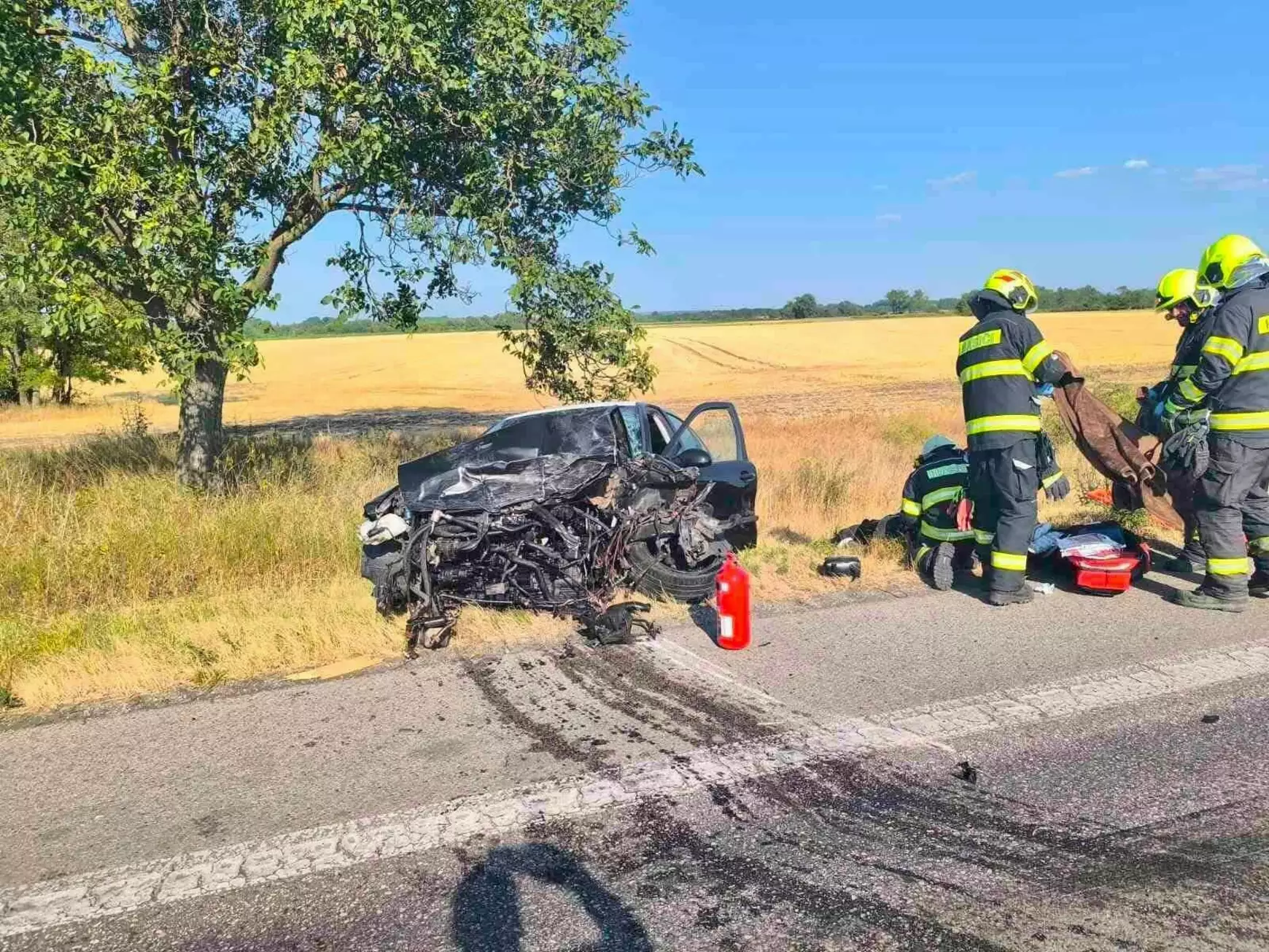 Előzés miatti karambol Ógyalla és Komárom között – KÉPEKKEL