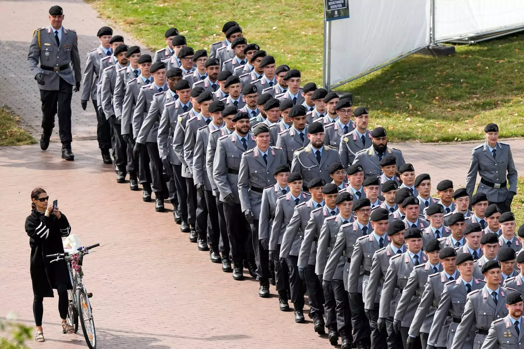 Elegük lett