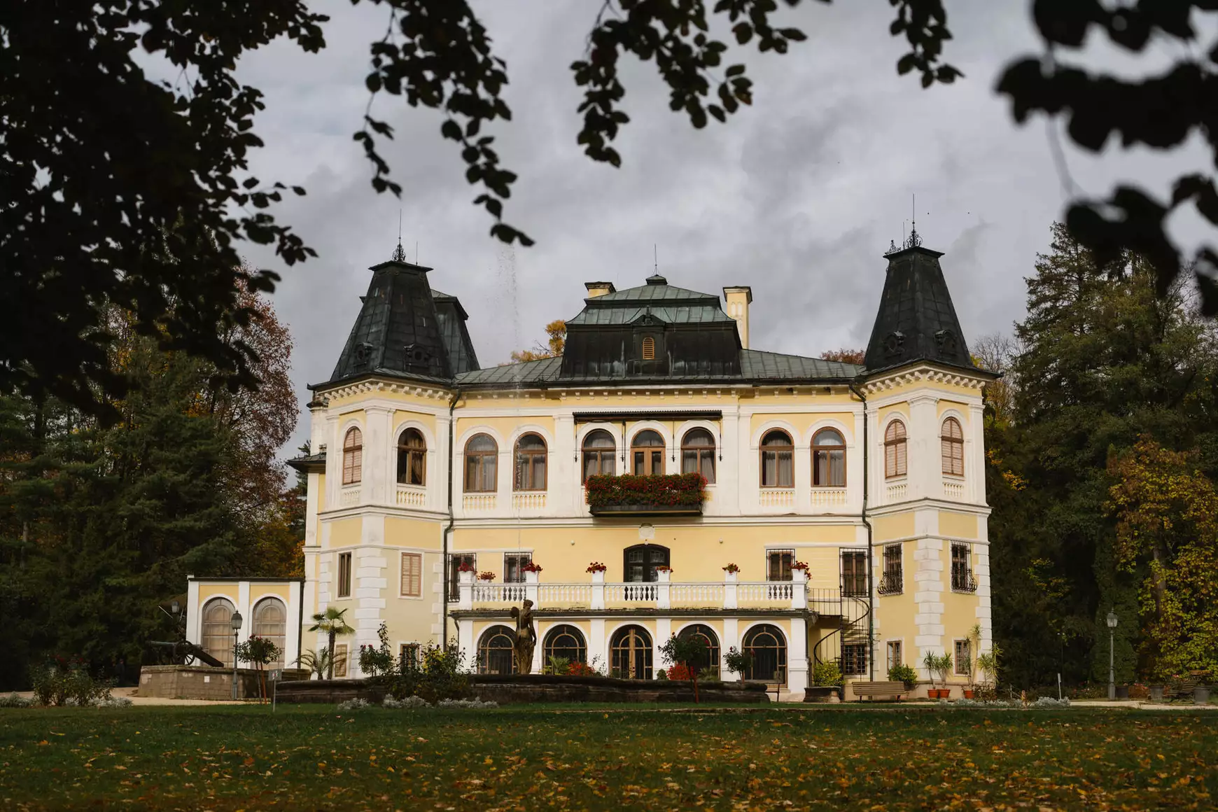 2026-10-26 Betléri Múzeum, Andrássy Géza, emléktábla