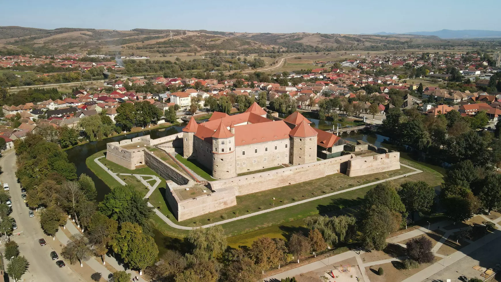 Fogaras vára madártávlatból