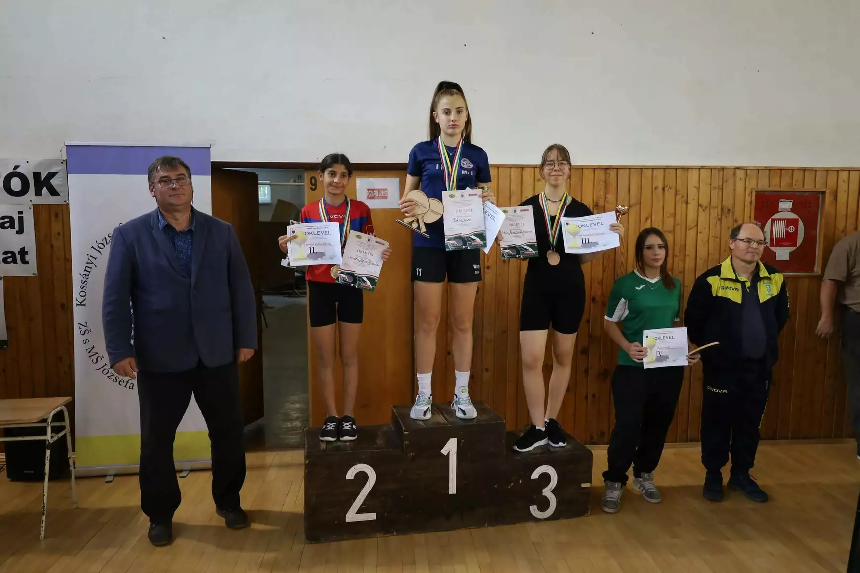 Dobai Laura és Tóth Olivér győzött a XVIII. Kossányi Kupa asztalitenisz-tornán – KÉPEKKEL  