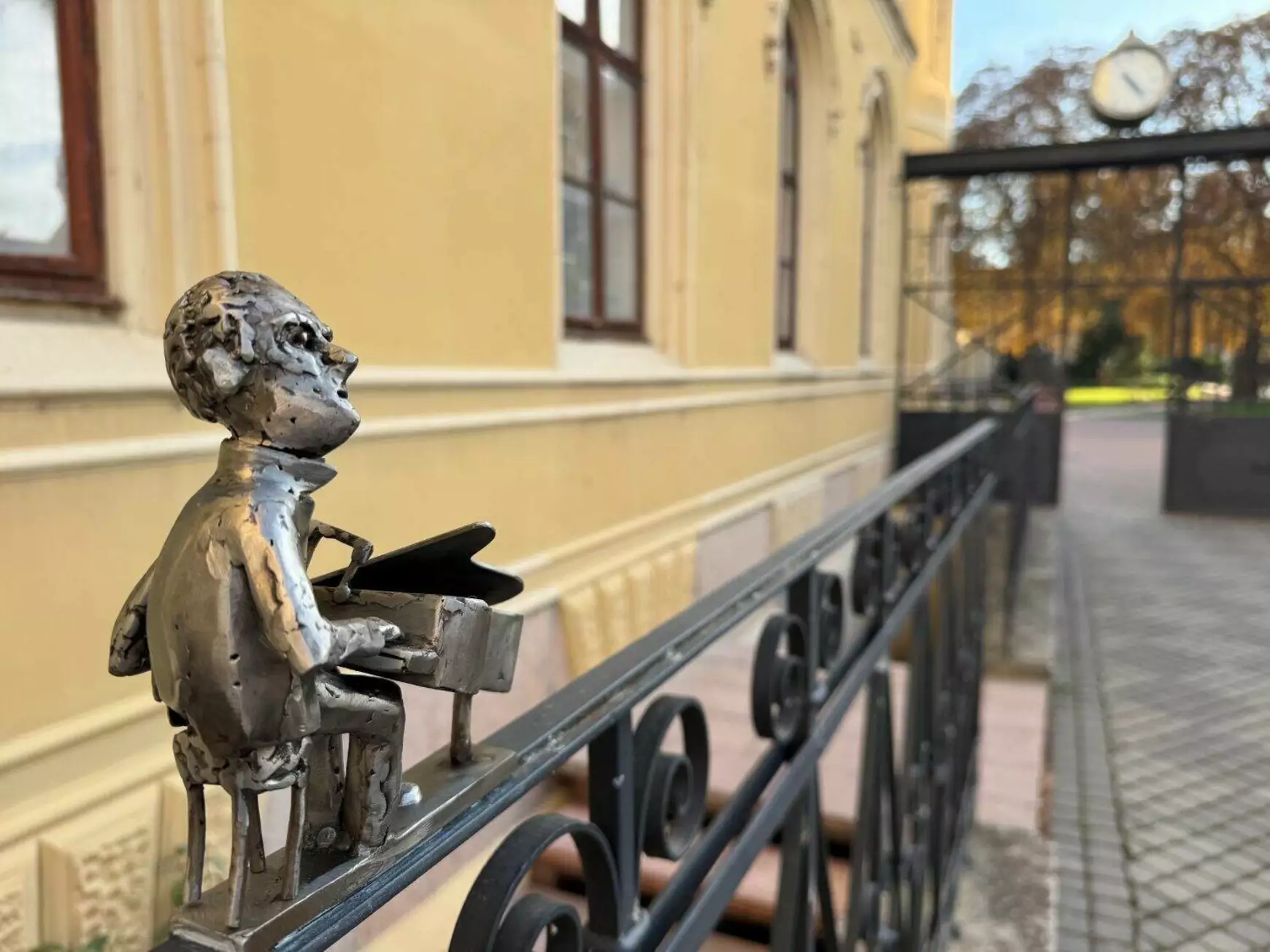 Seress Rezső „visszatért” Komáromba – KÉPEKKEL