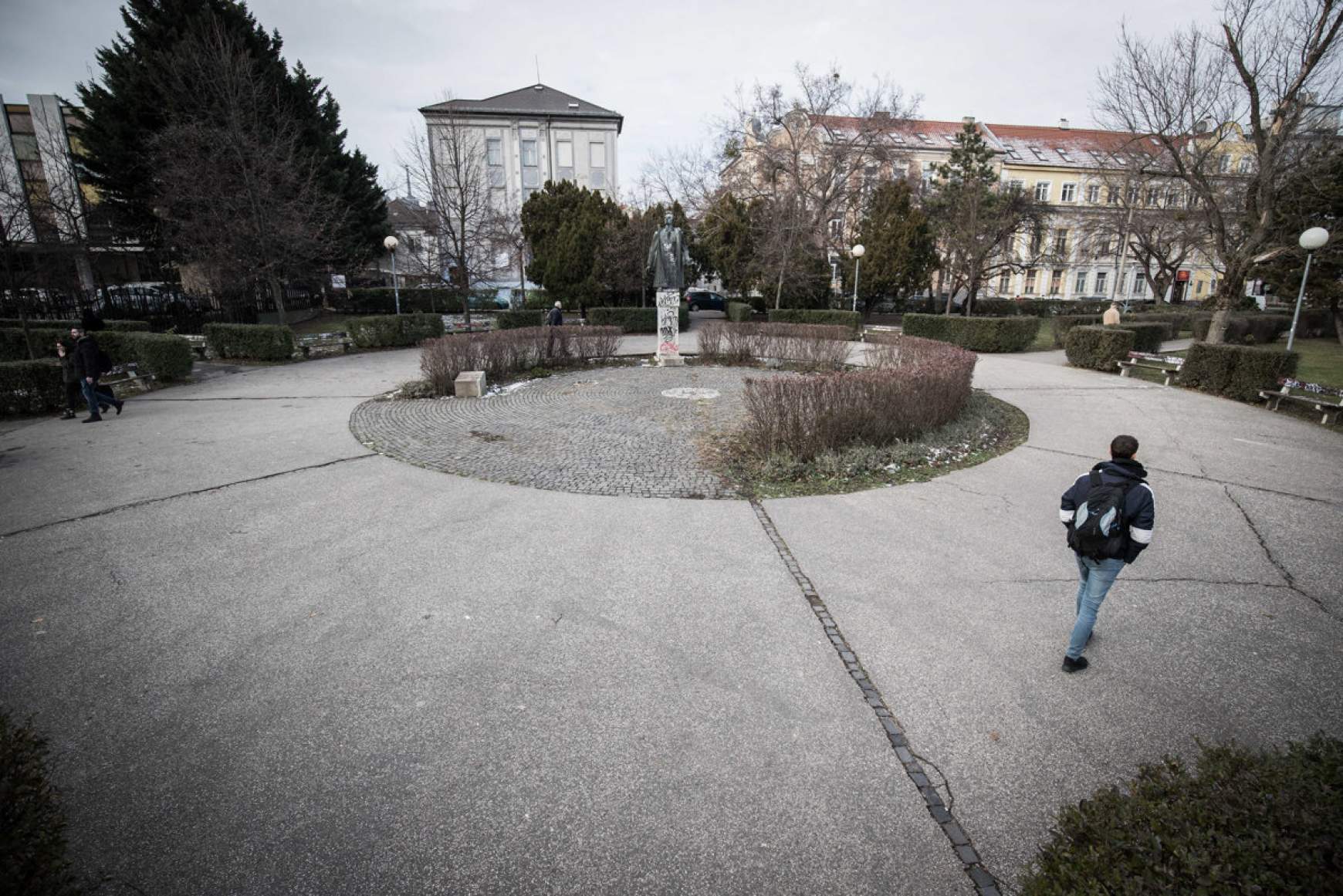 Ezen a helyen kívánják felállítani az Ismeretlen Katona Sírját.