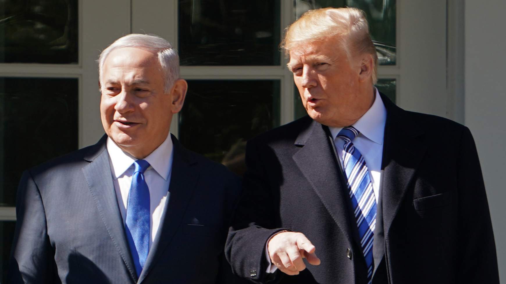 Az izraeli miniszterelnök látogatóban Trumpnál a fehér Házban.