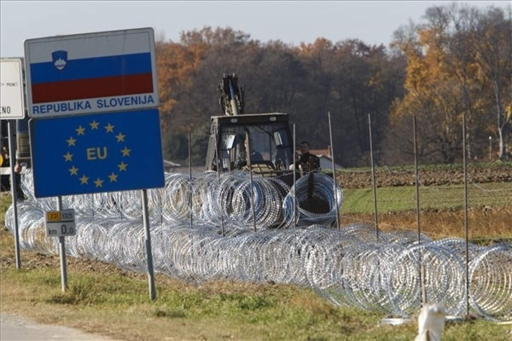 201511111827230.1_hhh_szlovenia_hatar.jpg 201511111827230.1_hhh_szlovenia_hatar.jpg