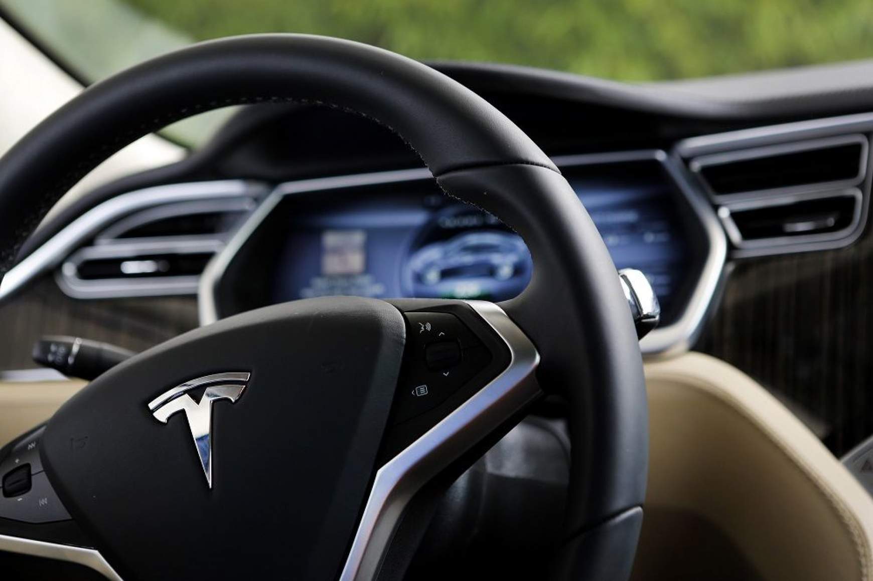 201607011510330.tesla-steeri.jpg 201607011510330.tesla-steeri.jpg