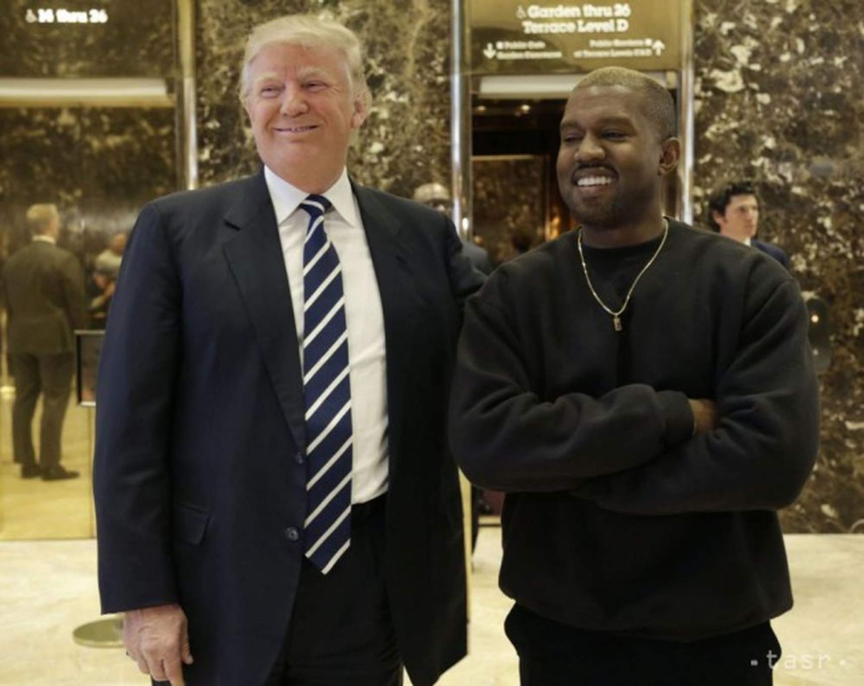 201612140900030.TRUMPKANYE.jpg