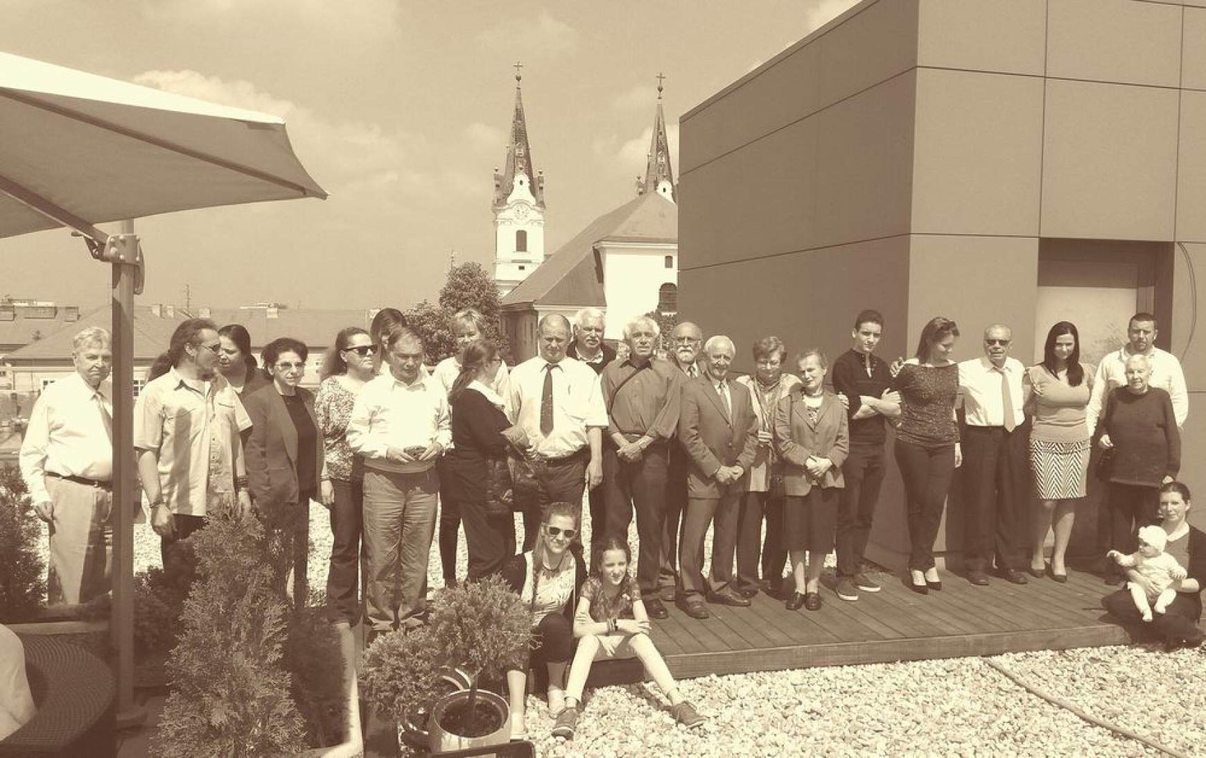 201705081745180.Zetenyi_Csukas_csalad_komaromi_talalkozoja.jpg 201705081745180.Zetenyi_Csukas_csalad_komaromi_talalkozoja.jpg