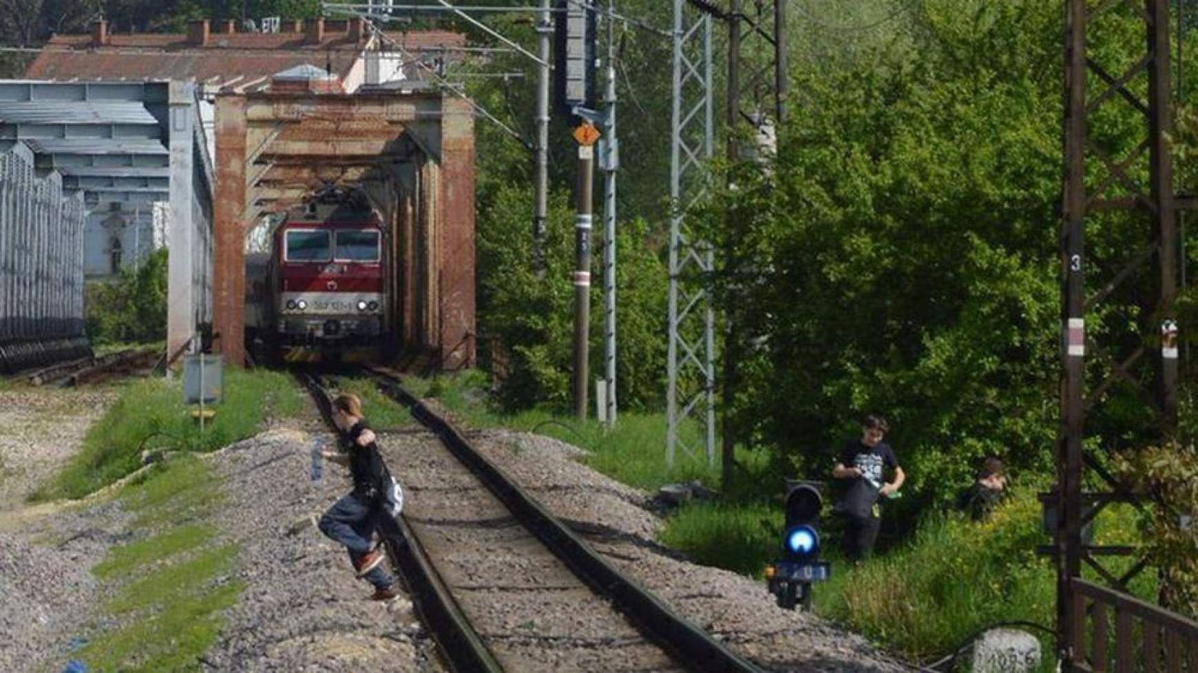 201705201135450.vlaky-zeleznice-mladi-trencin-clanokW.jpg 201705201135450.vlaky-zeleznice-mladi-trencin-clanokW.jpg