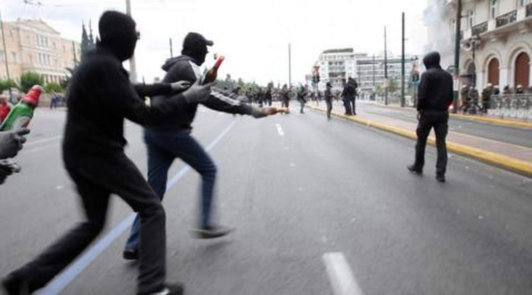 201707262038380.athens_riot.jpg 201707262038380.athens_riot.jpg