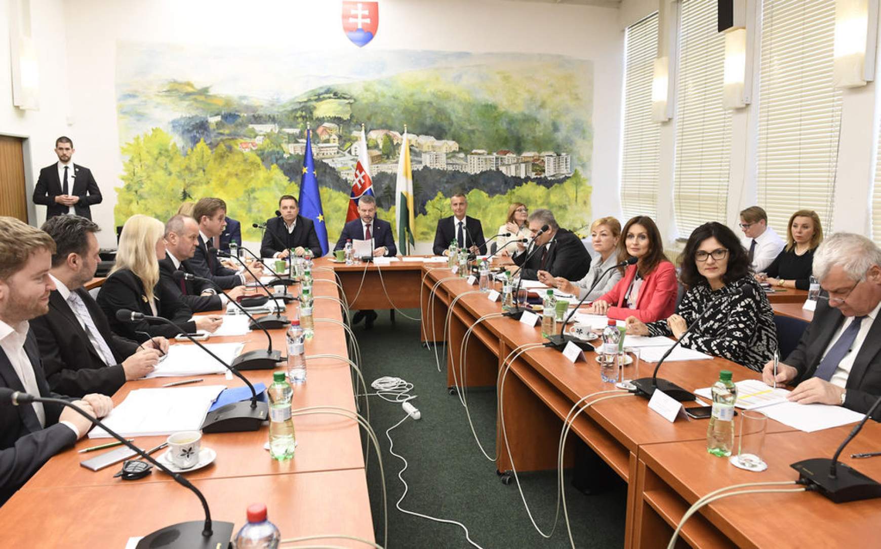 201804051303220.vlada07_5_4_2018512763.jpg 201804051303220.vlada07_5_4_2018512763.jpg