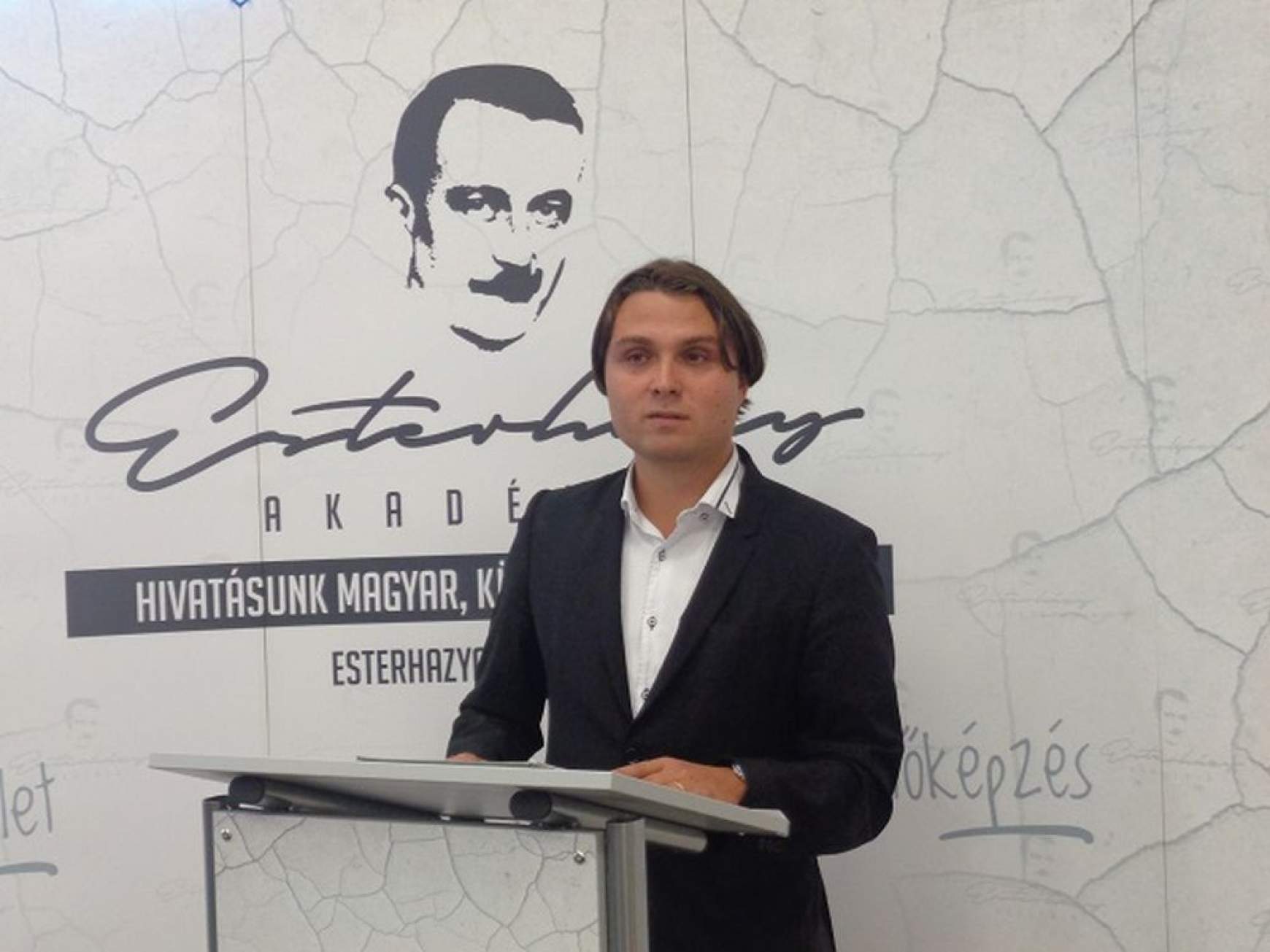 201709160047300.8_-_Gubik_Laszlo.jpg 201709160047300.8_-_Gubik_Laszlo.jpg