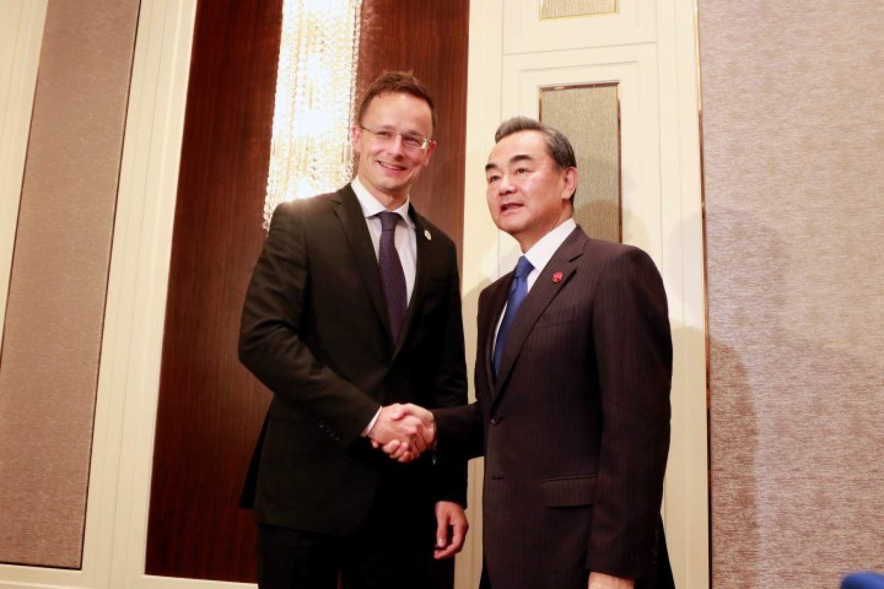 vang-ji-szijjarto.jpg vang-ji-szijjarto.jpg