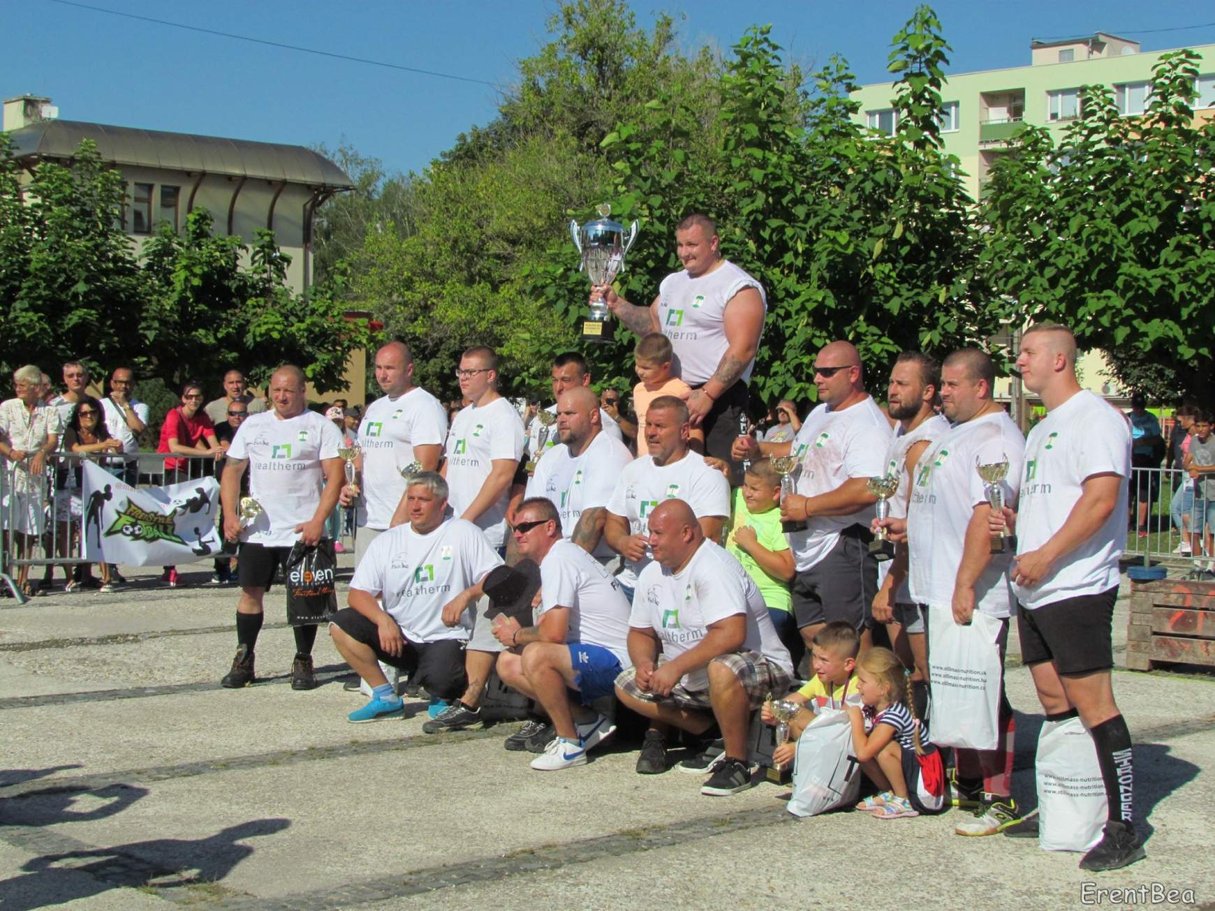 strongman11.jpg strongman11.jpg