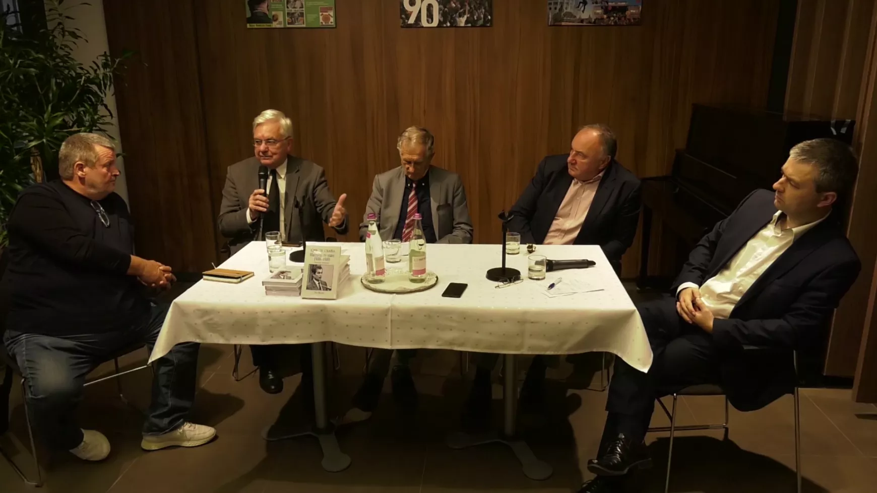 30 éve szabadon - Kerekasztal-beszélgetés a rendszerváltásról - VIDEÓ 30 éve szabadon - Kerekasztal-beszélgetés a rendszerváltásról - VIDEÓ