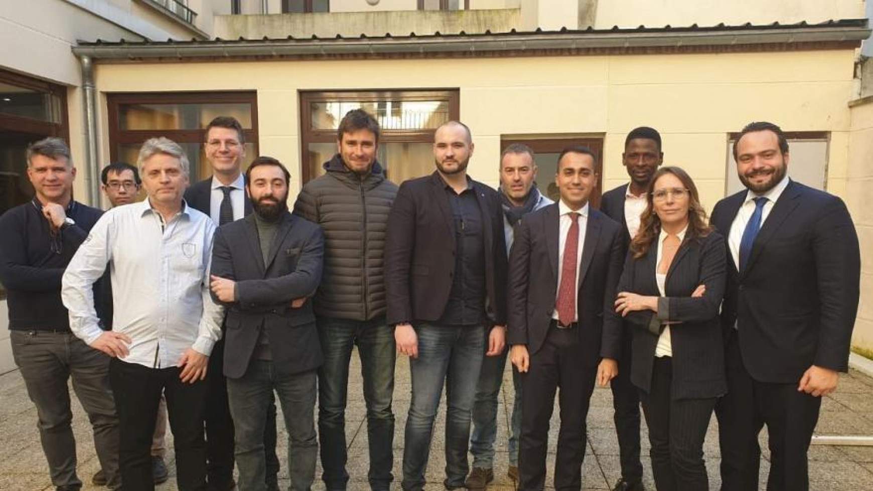 di-maio-talalkozott-a-sargamellenyesekkel.jpg di-maio-talalkozott-a-sargamellenyesekkel.jpg