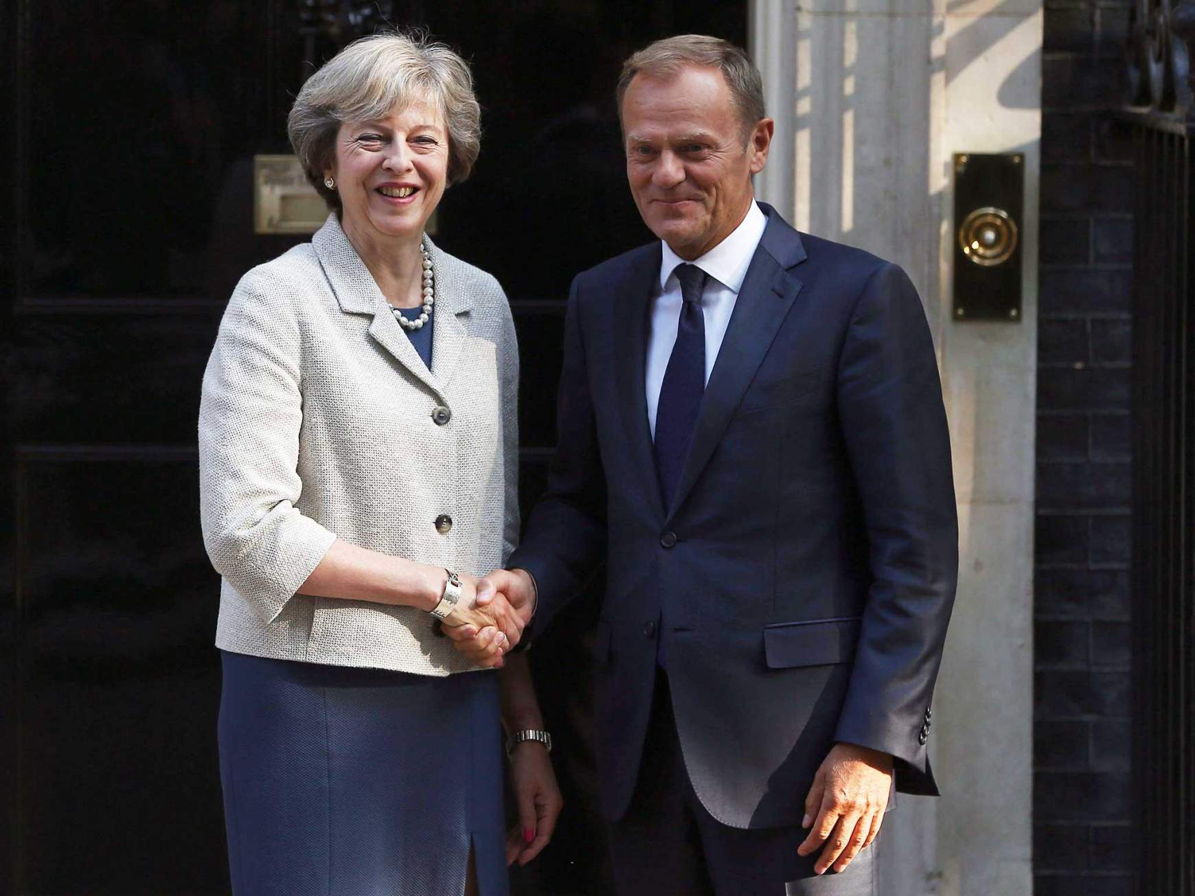 theresa-may-donald-tusk.jpg theresa-may-donald-tusk.jpg