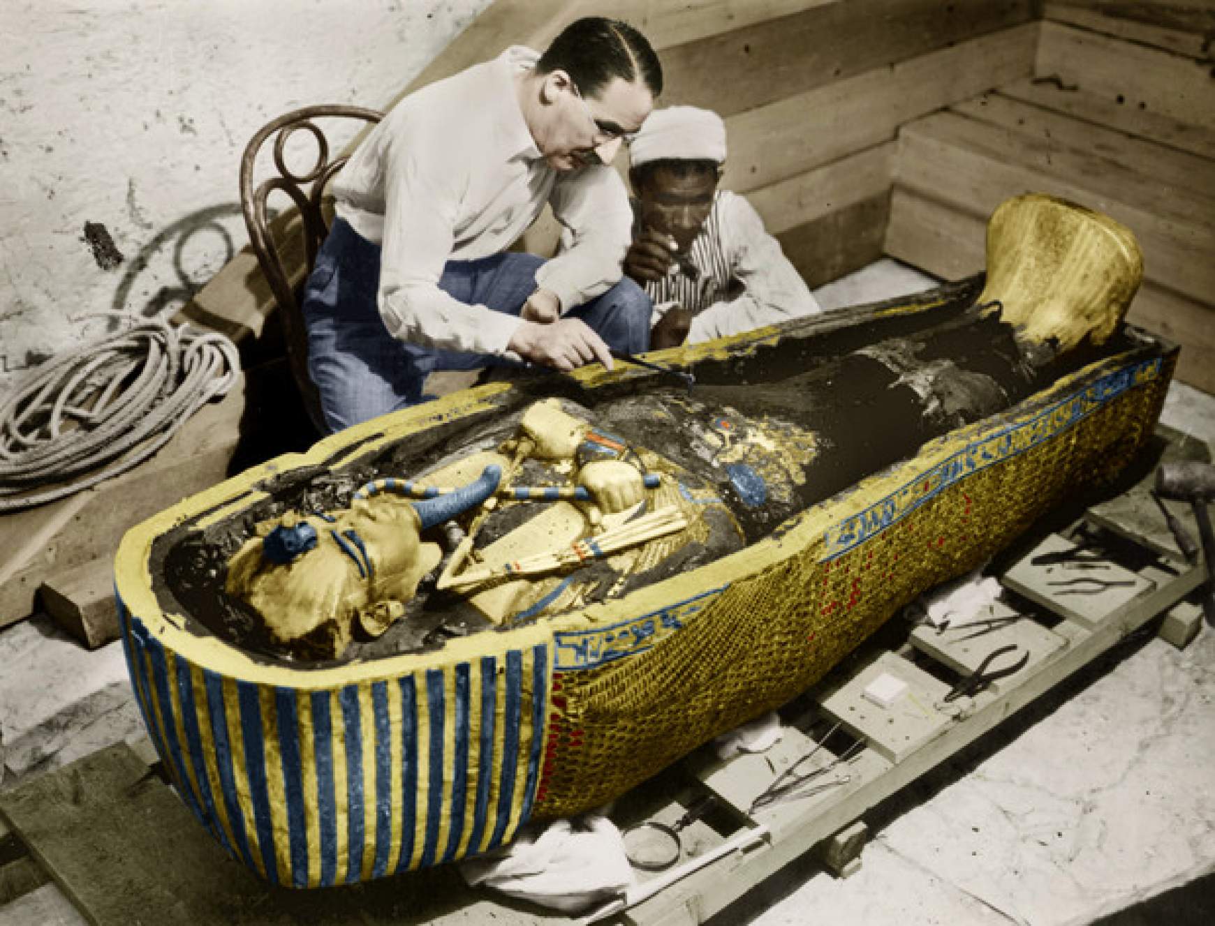 Az egyiptomi uralkodó aranyozott szarkofágját külön lehet megtekinteni