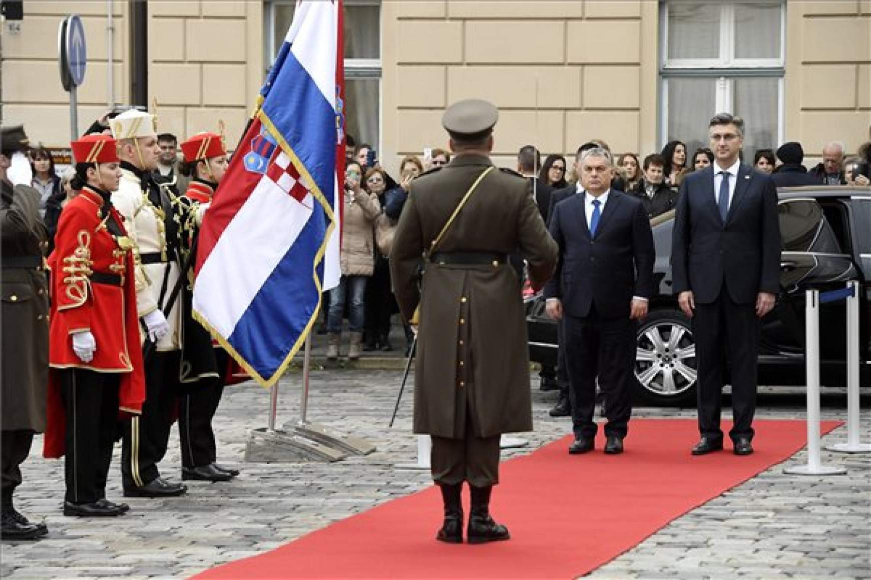 orban-zagrab-4.jpg orban-zagrab-4.jpg