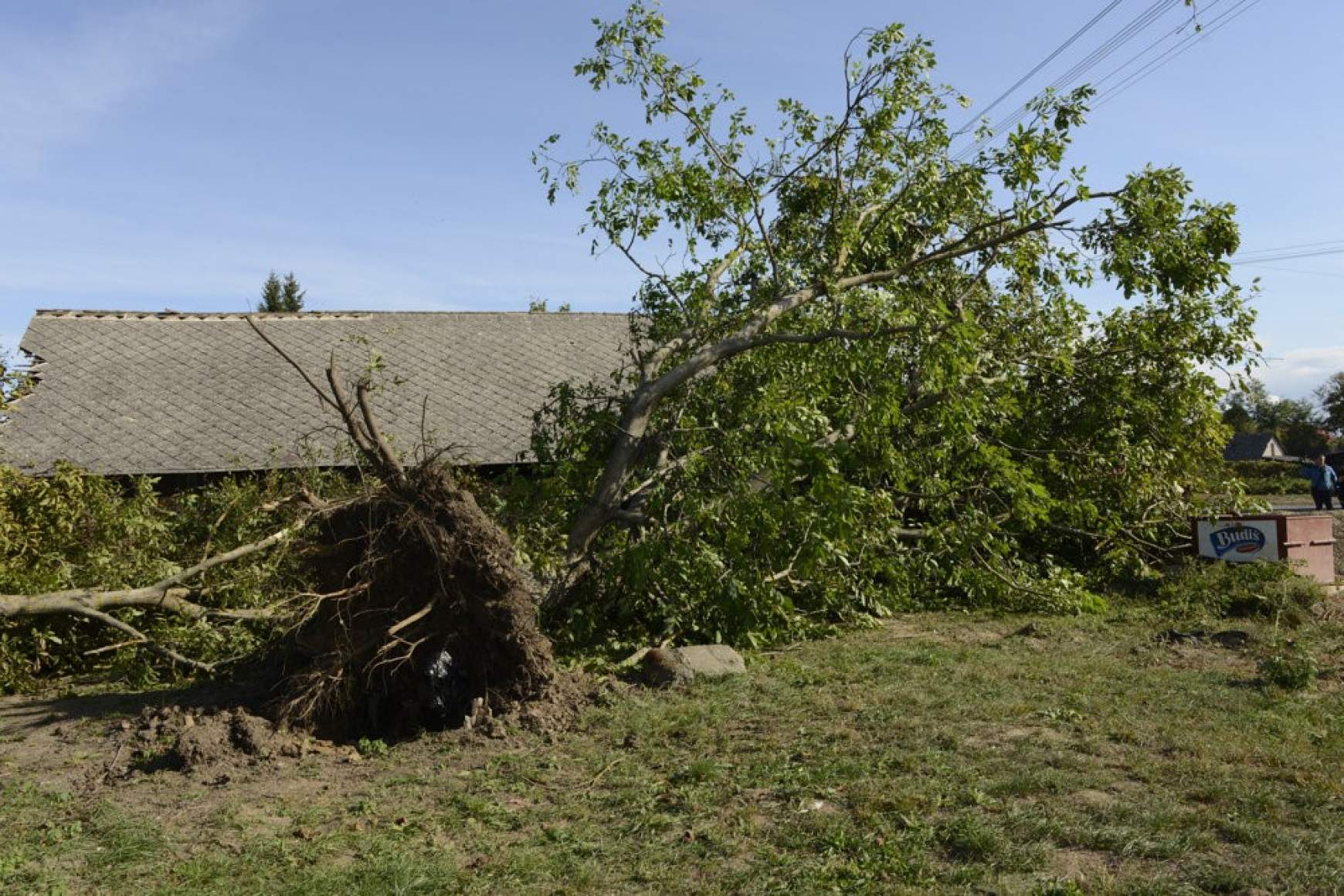tornado-fa.jpg tornado-fa.jpg