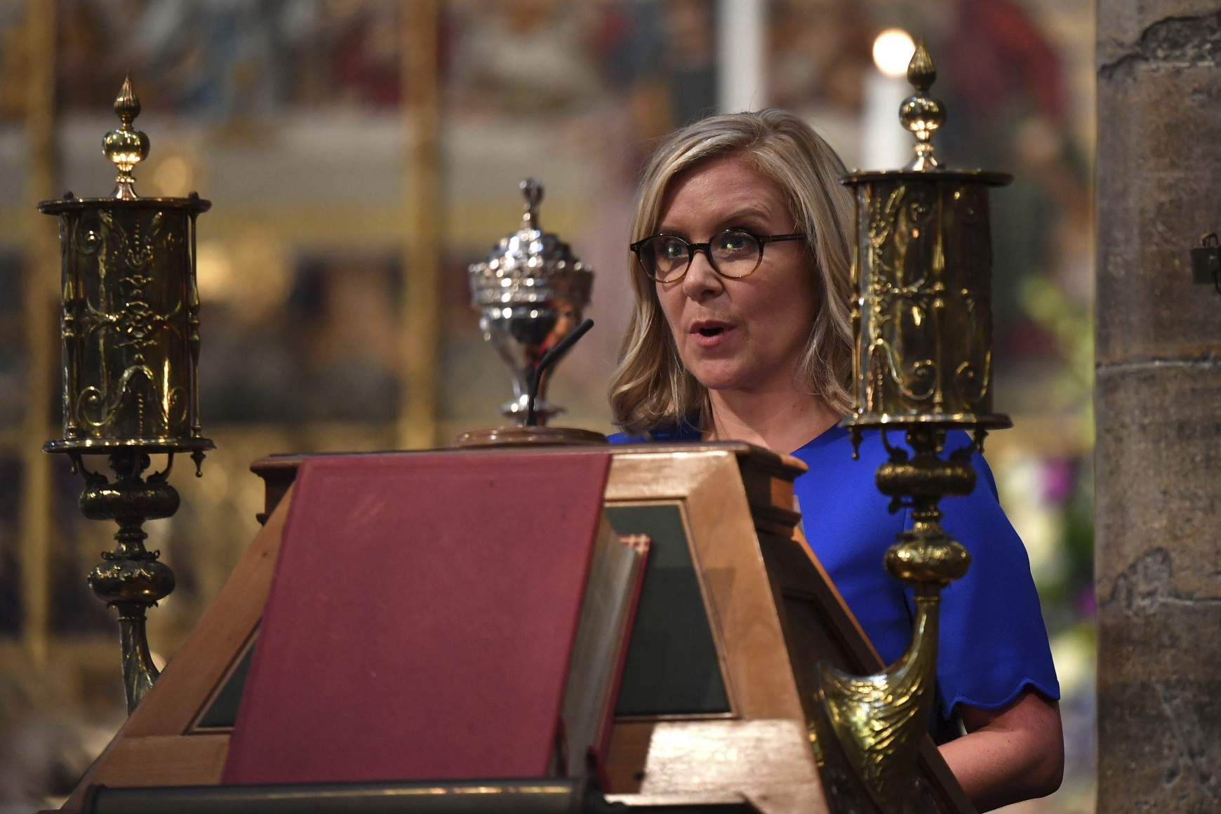 Lucy Hawking, a híres fizikus lánya