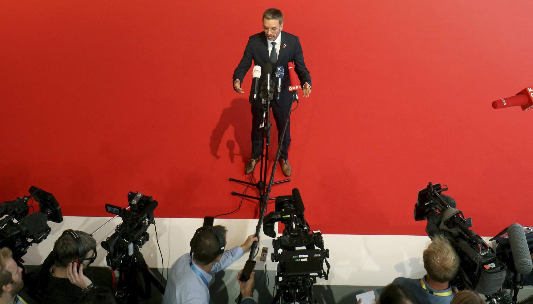 Herbert Kickl, osztrák belügyminiszter Herbert Kickl, osztrák belügyminiszter
