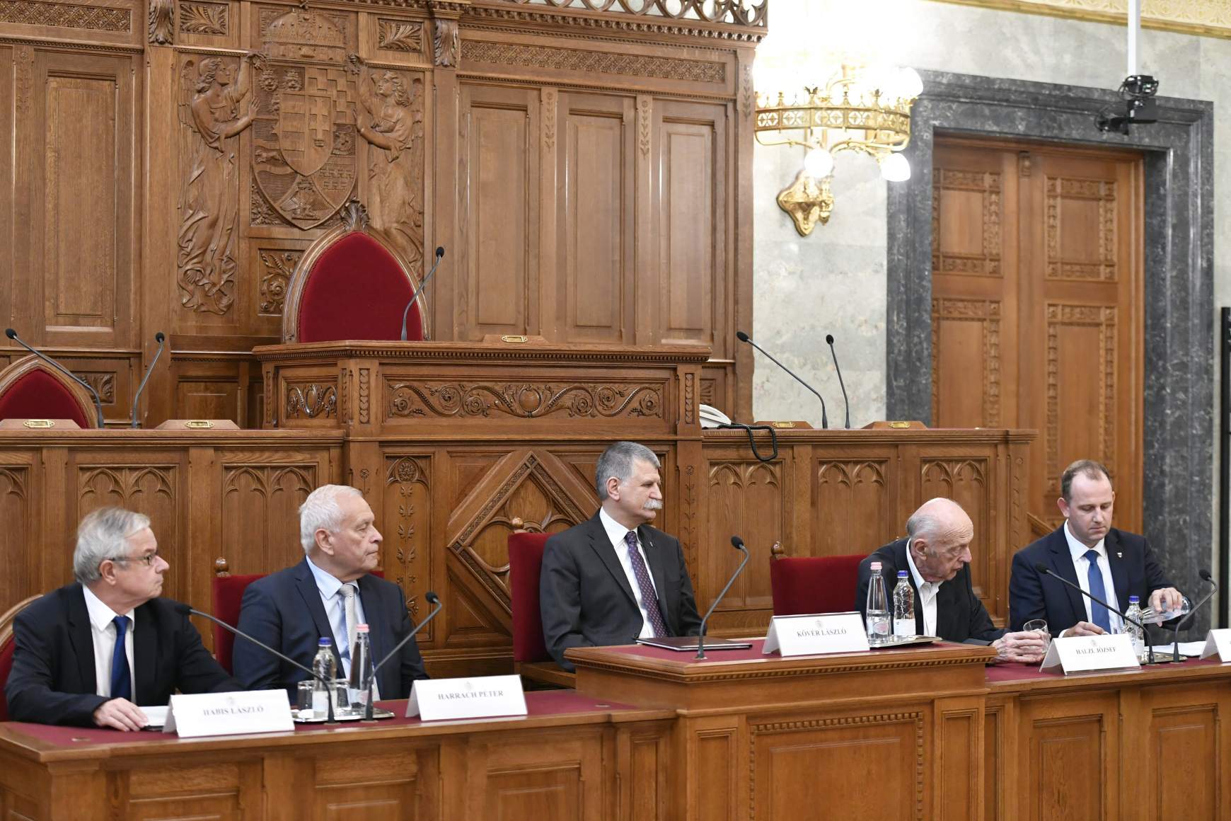 Ösztöndíj a határon túli magyar iskolába járóknak Ösztöndíj a határon túli magyar iskolába járóknak