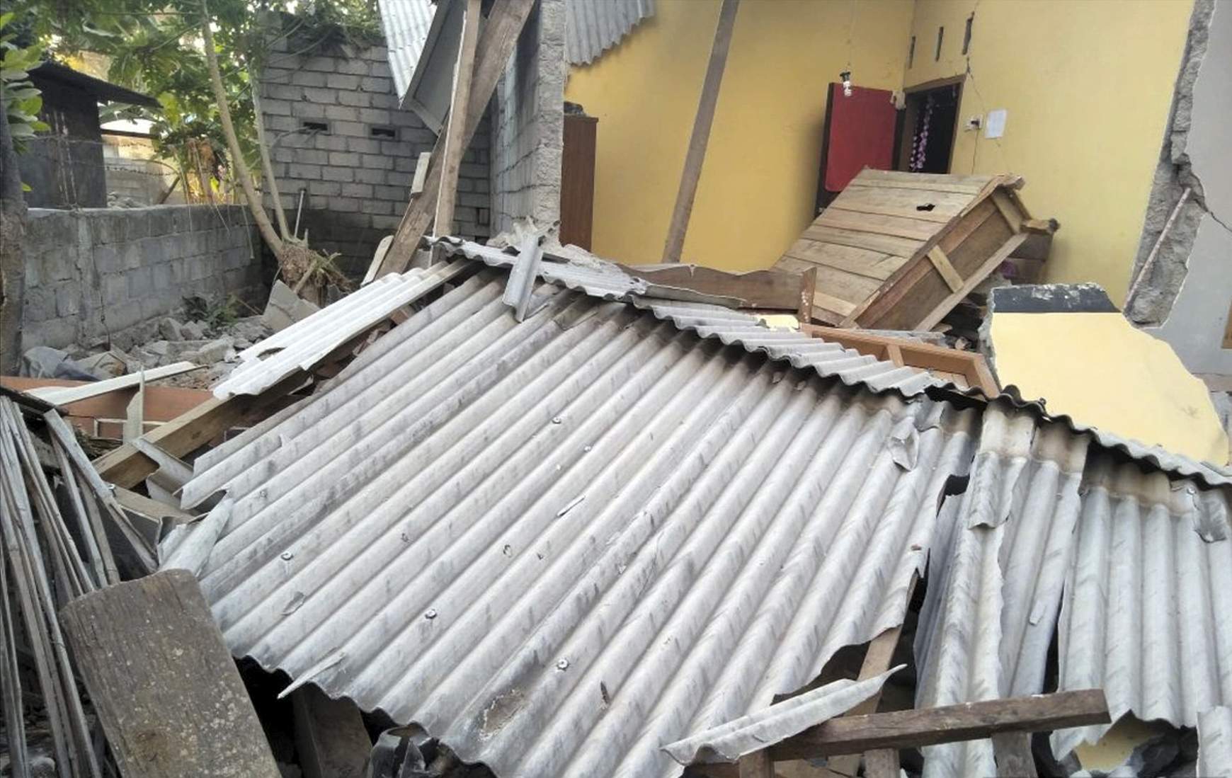 földrengés Indonézia