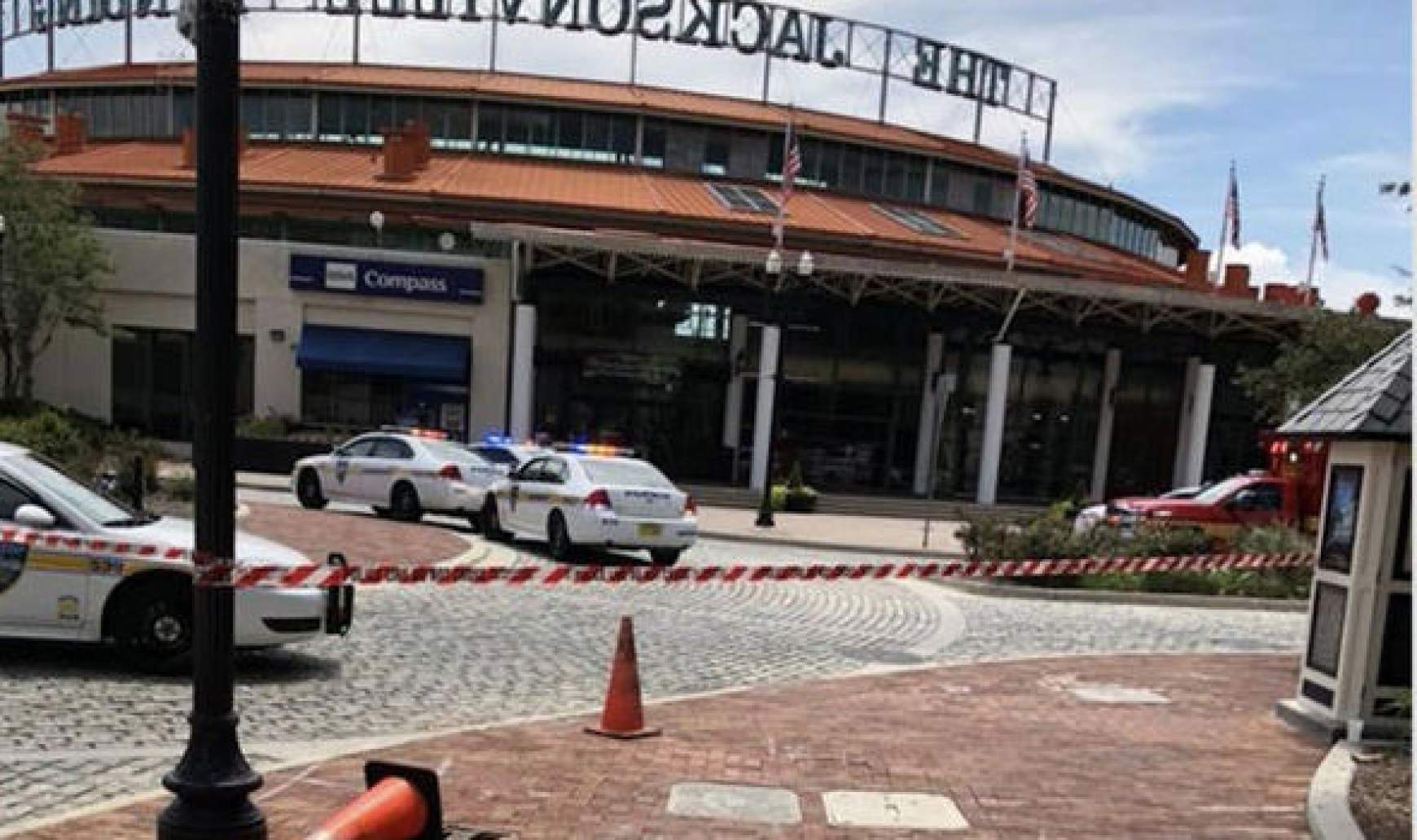 Lövöldözés a floridai Jacksonville városában Lövöldözés a floridai Jacksonville városában