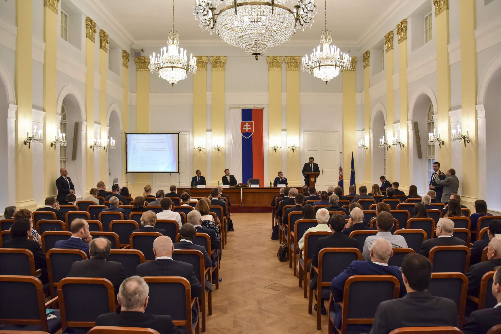 unnepi-akademia-alkotmany.jpg unnepi-akademia-alkotmany.jpg