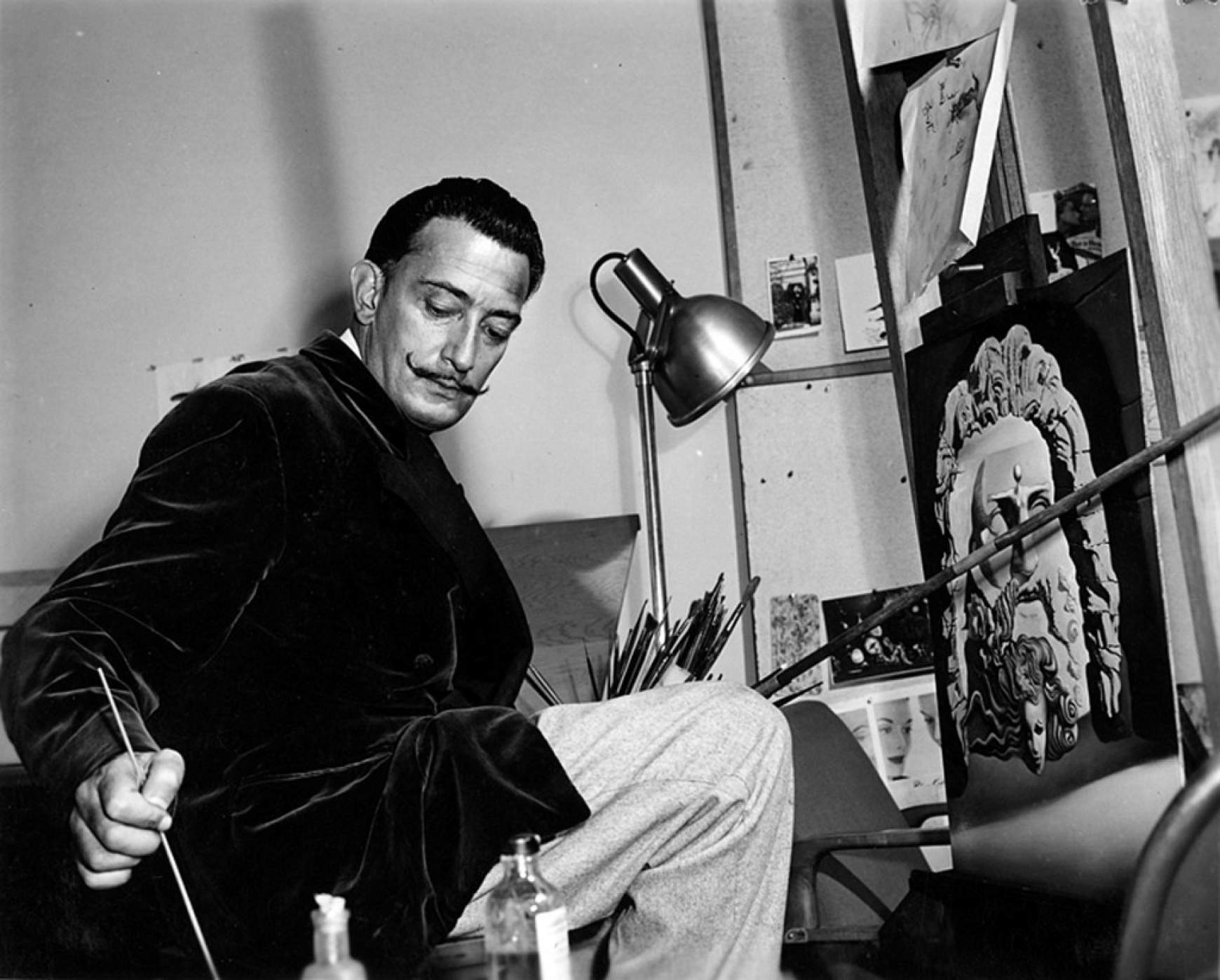 Dalí a műteremben